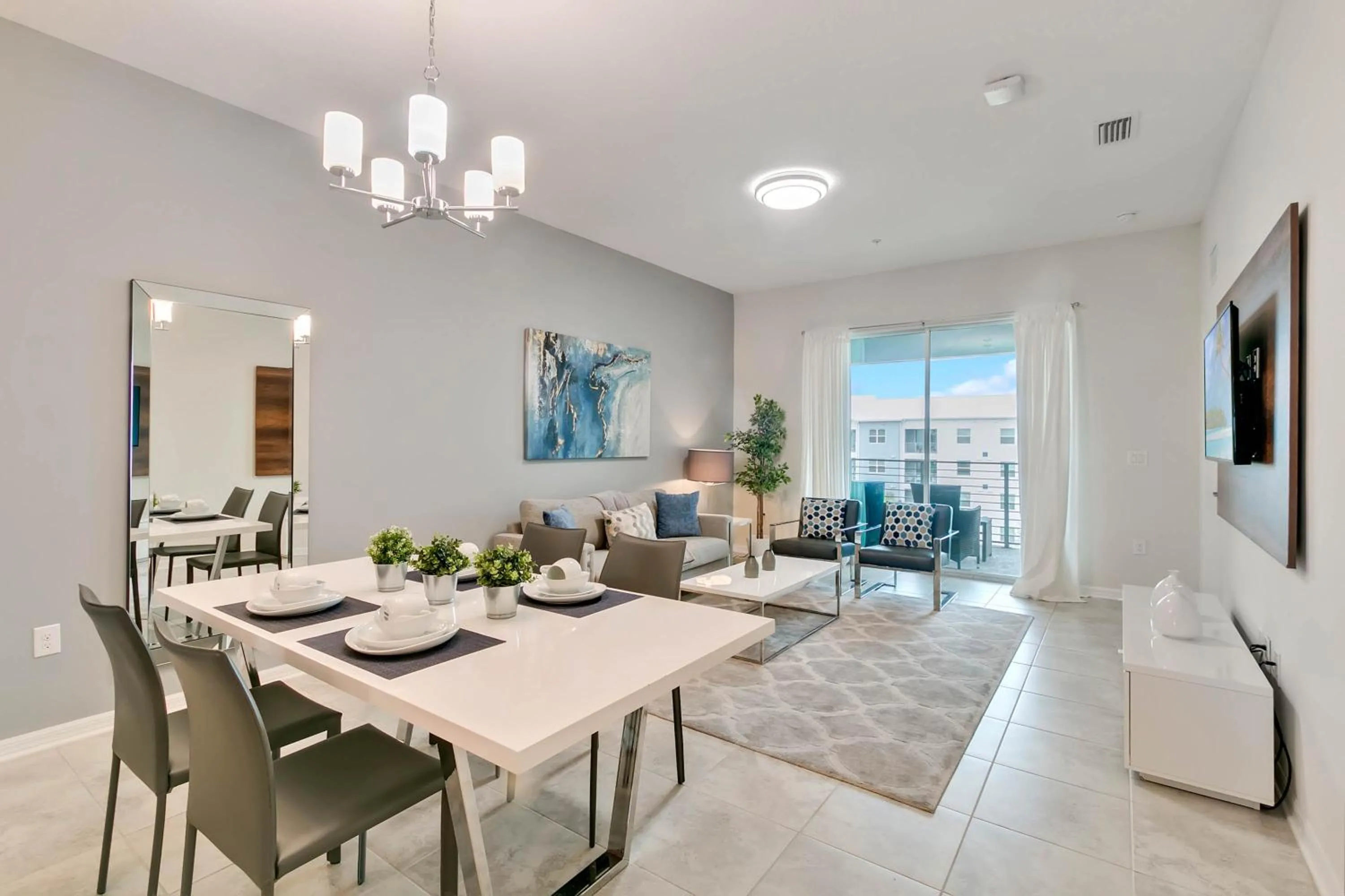 Property building in 2 Bedrooms 2 Bathrooms Storey Lake 3120-403 Pc