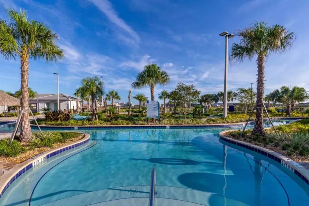 Property building in 2 Bedrooms 2 Bathrooms Storey Lake 3120-403 Pc