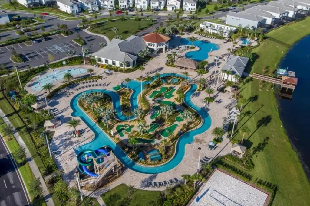 Property building in 2 Bedrooms 2 Bathrooms Storey Lake 3120-403 Pc