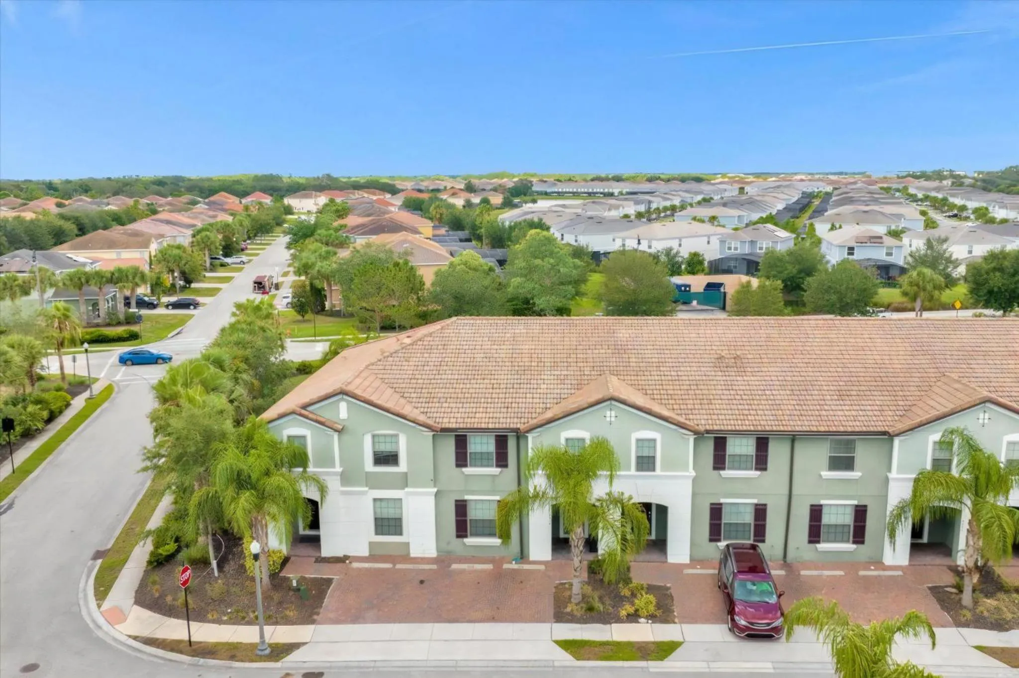 Property building in 5 Bedrooms 4 Bathrooms Solterra 4618 Td