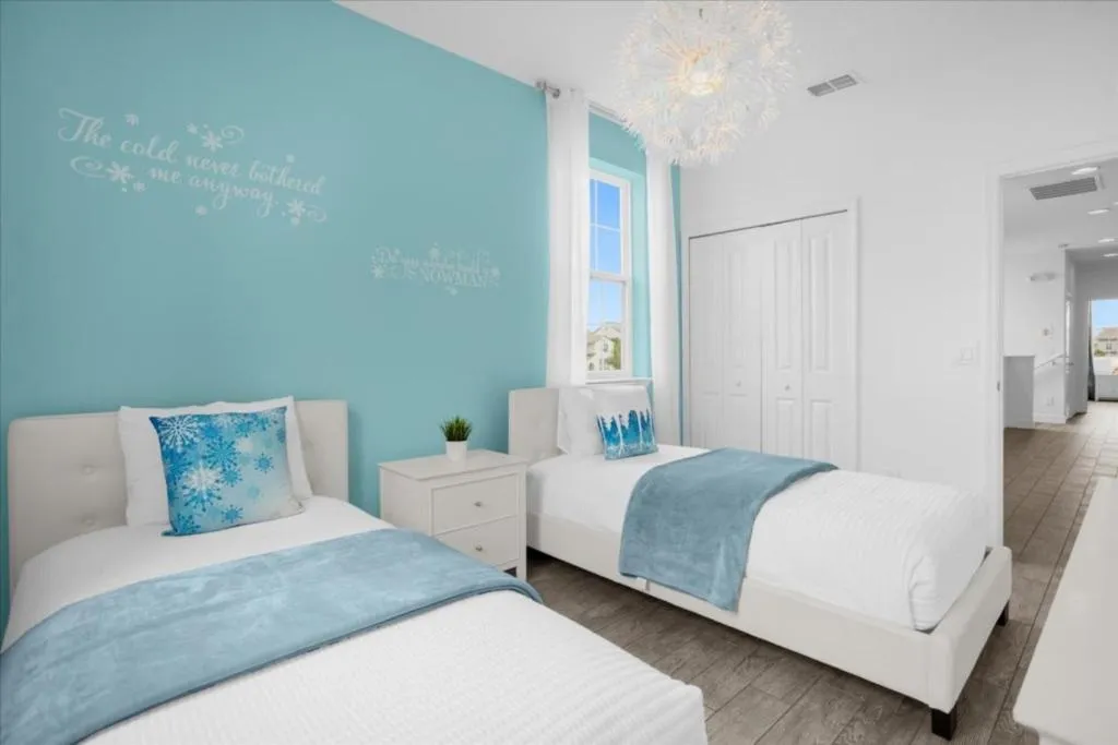 Property building, Bed in 5 Bedroom 55 Bathroom Festival Resort 446 Cp