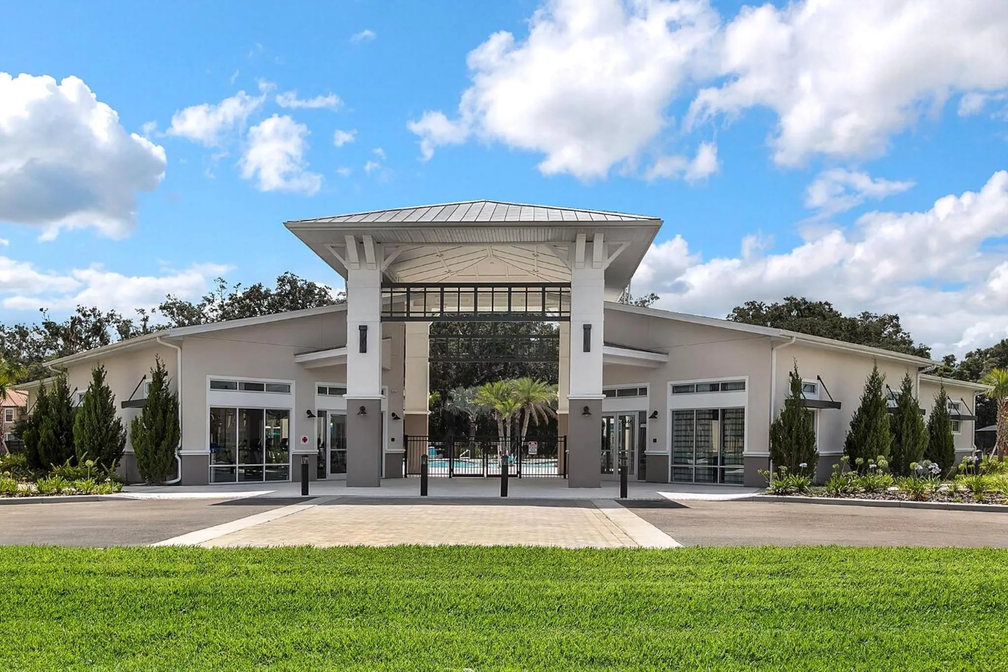 Property building in 4 Bedrooms 3 Bathrooms Veranda Palms 4461 Np