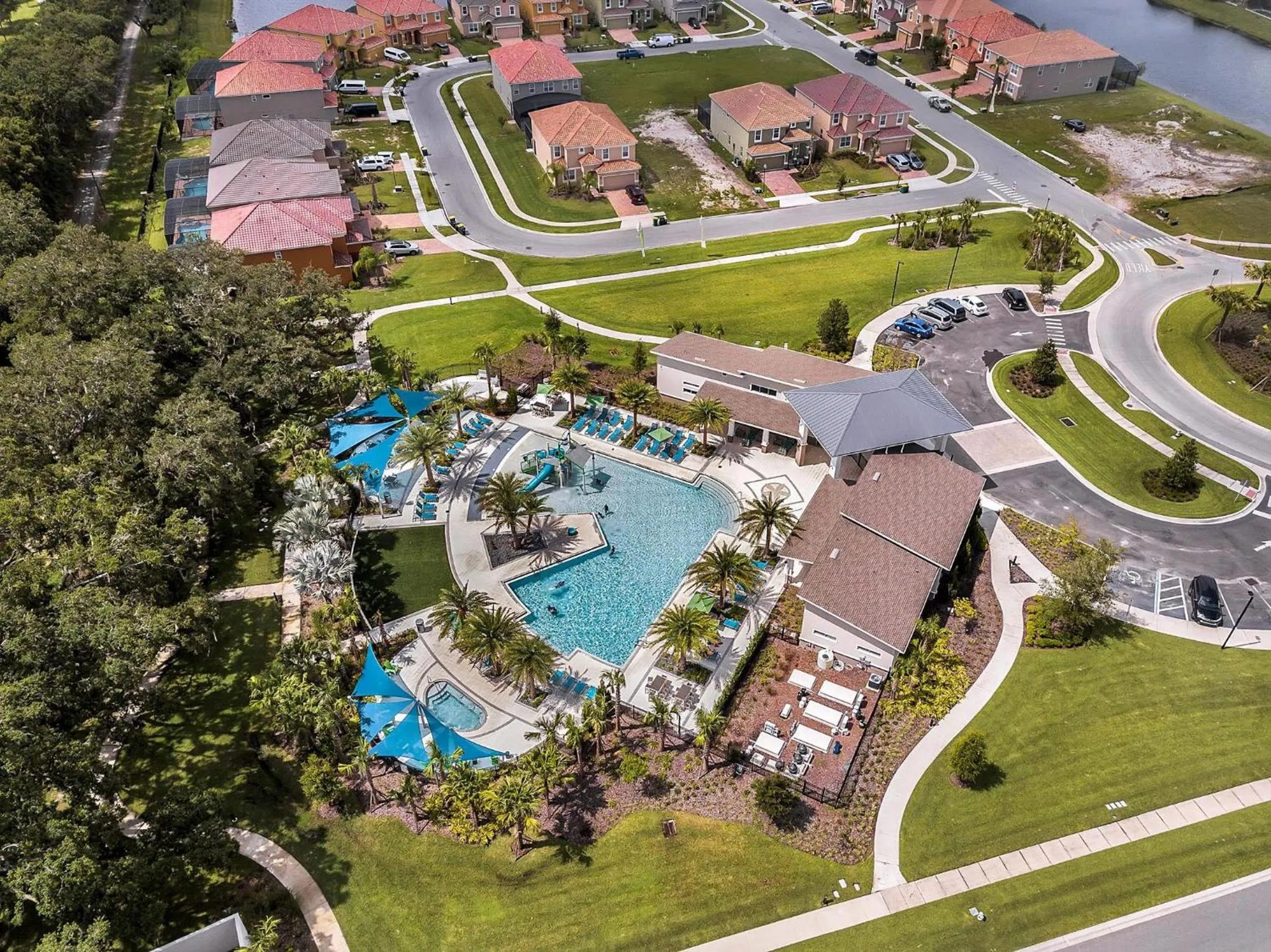 Property building in 4 Bedrooms 3 Bathrooms Veranda Palms 4461 Np