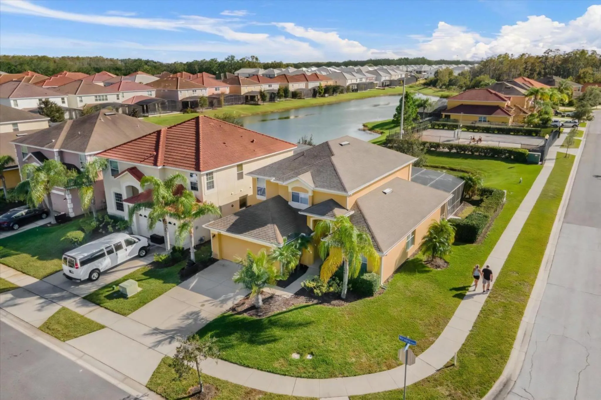 Property building in 4 Bedrooms 3 Bathrooms Veranda Palms 4461 Np