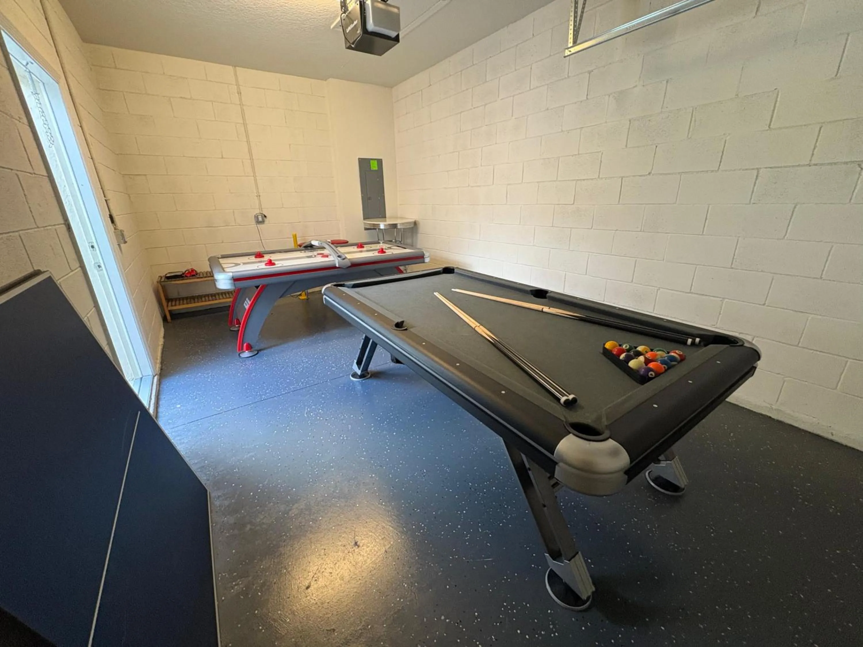 Property building in 5 Bedroom45 Bathroom Windsor At Ws 1998 Md