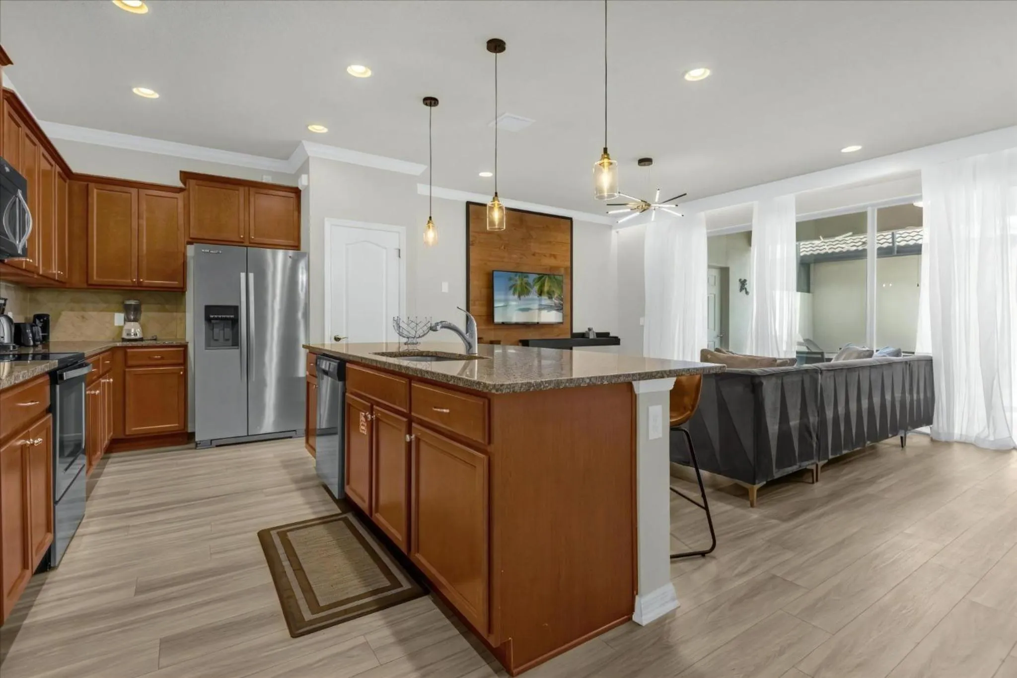 Property building in 5 Bedroom45 Bathroom Windsor At Ws 1998 Md