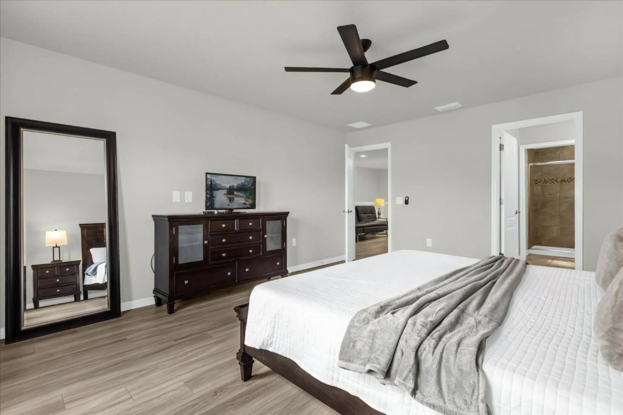 Property building, Bed in 5 Bedroom45 Bathroom Windsor At Ws 1998 Md