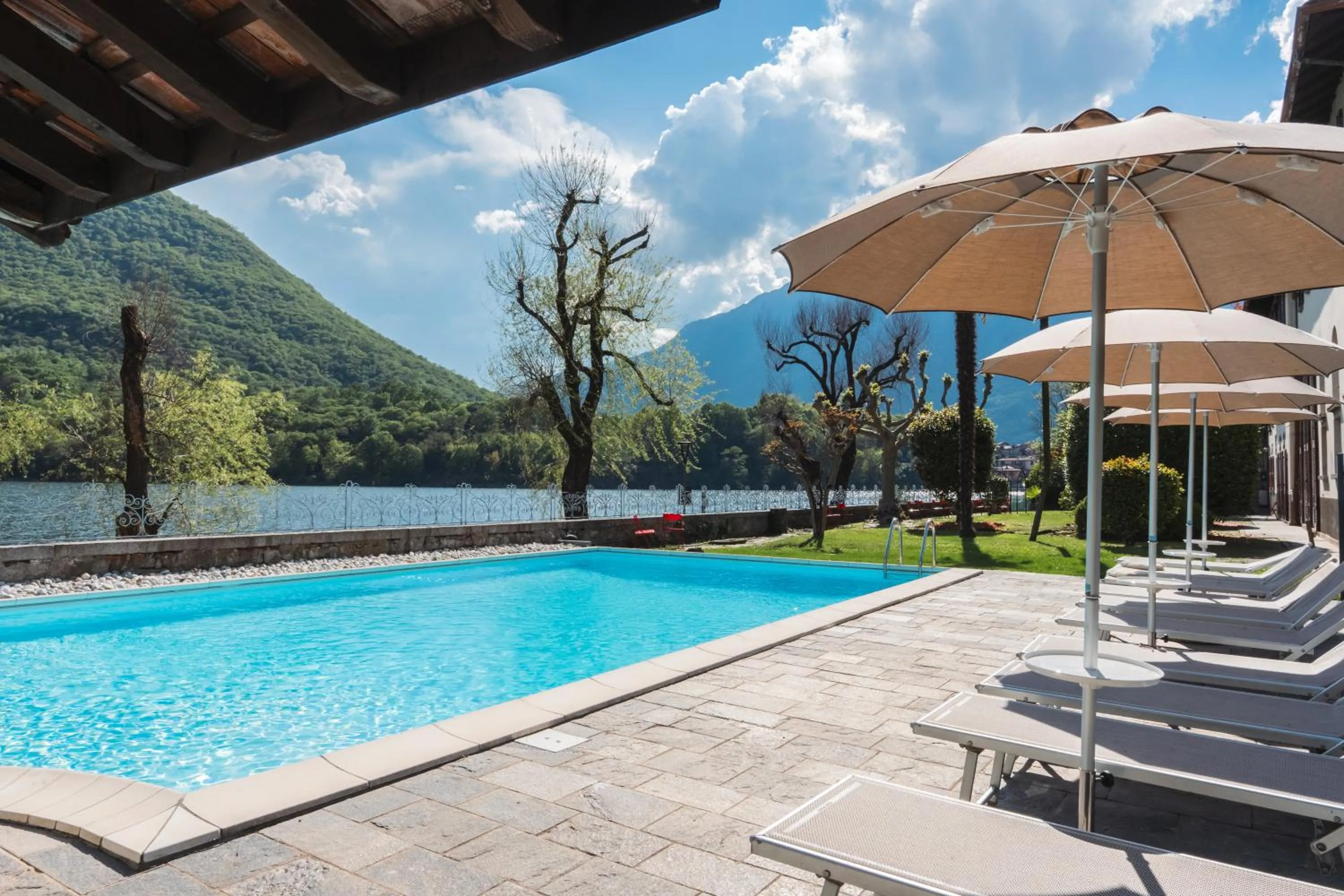 Swimming pool in Hotel Ristorante La Quartina