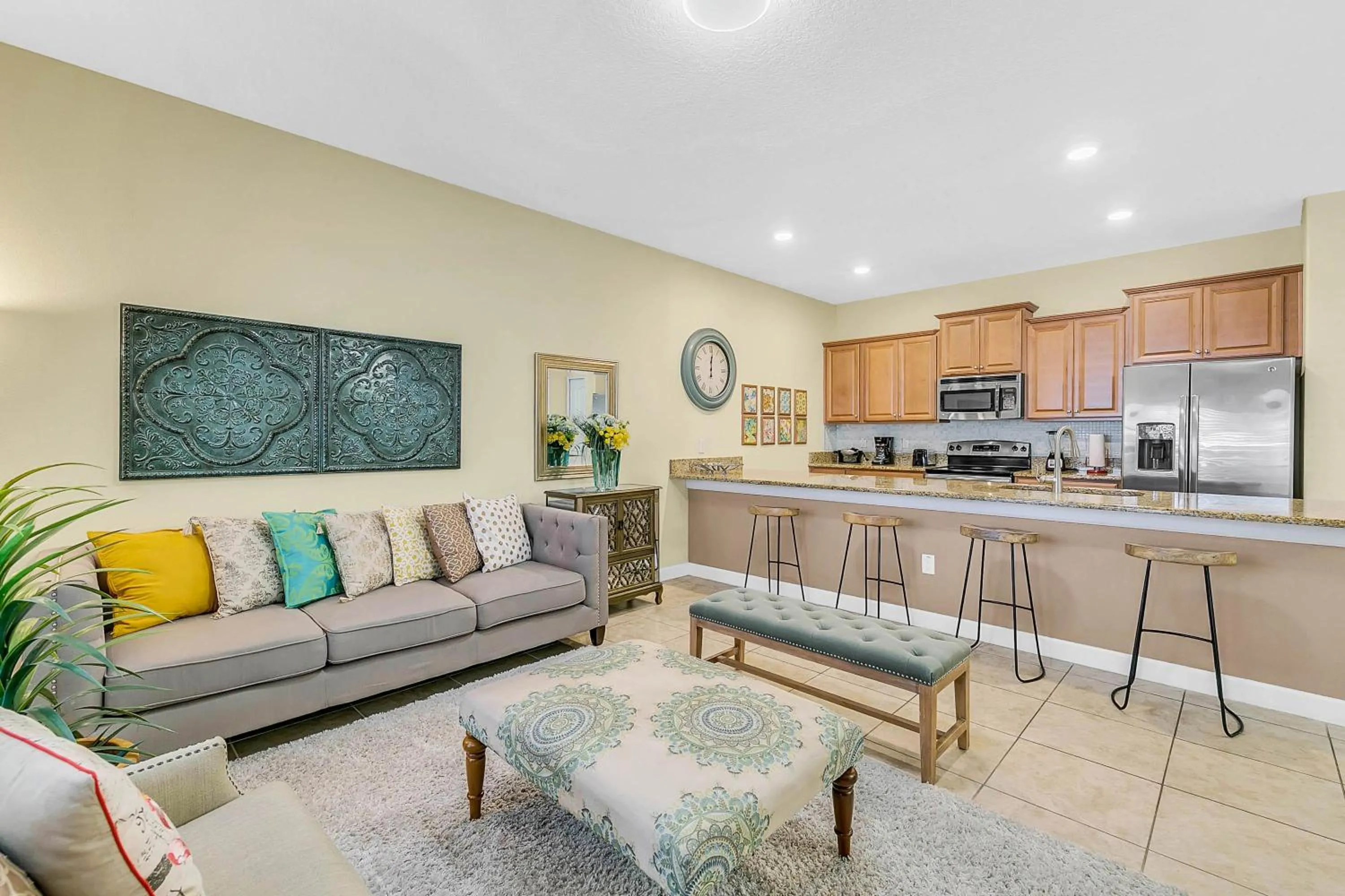 Property building in 4 Bedrooms 3 Bathrooms Storey Lake 4827 Ct