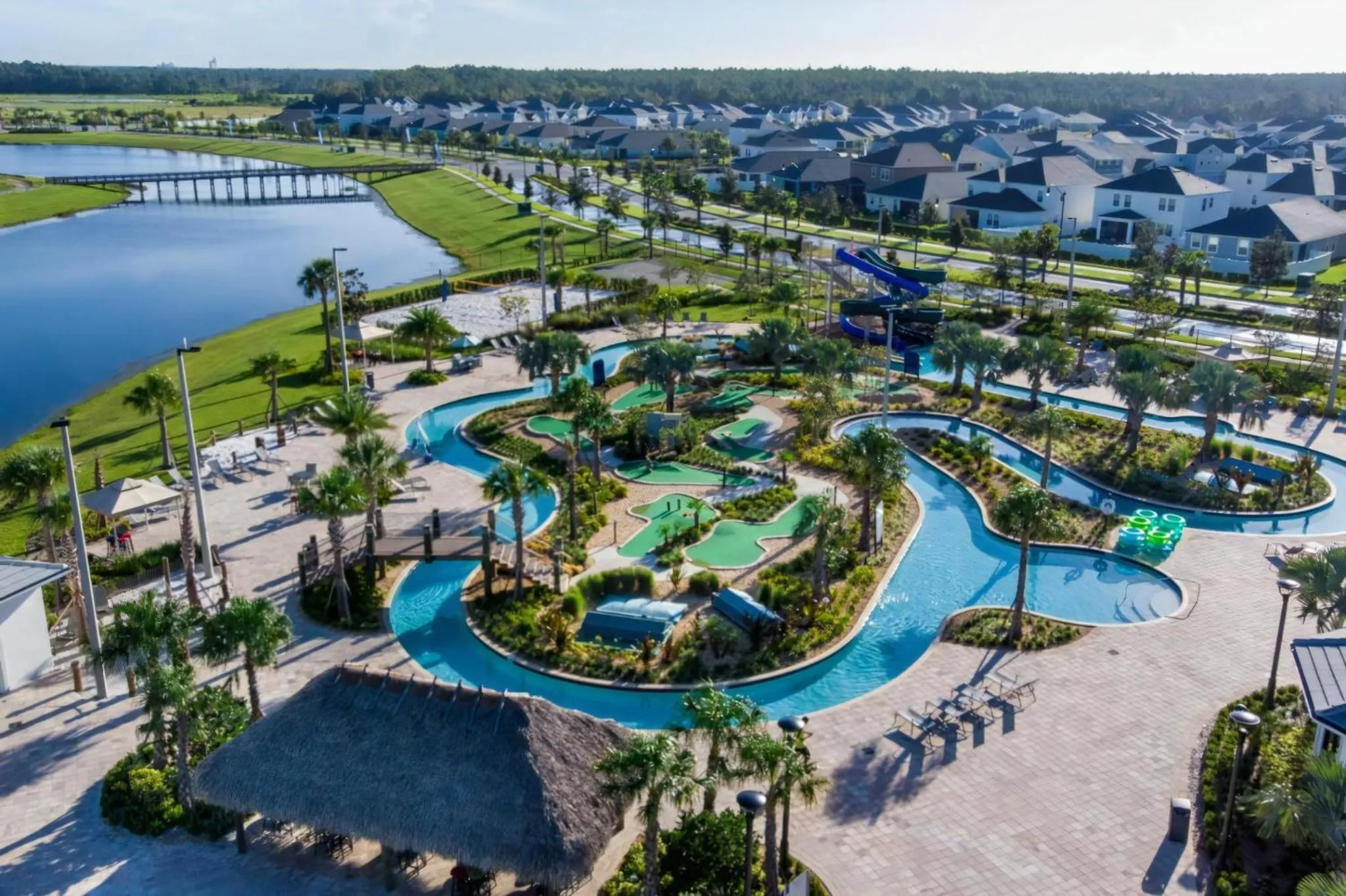 Property building in 4 Bedrooms 3 Bathrooms Storey Lake 4827 Ct