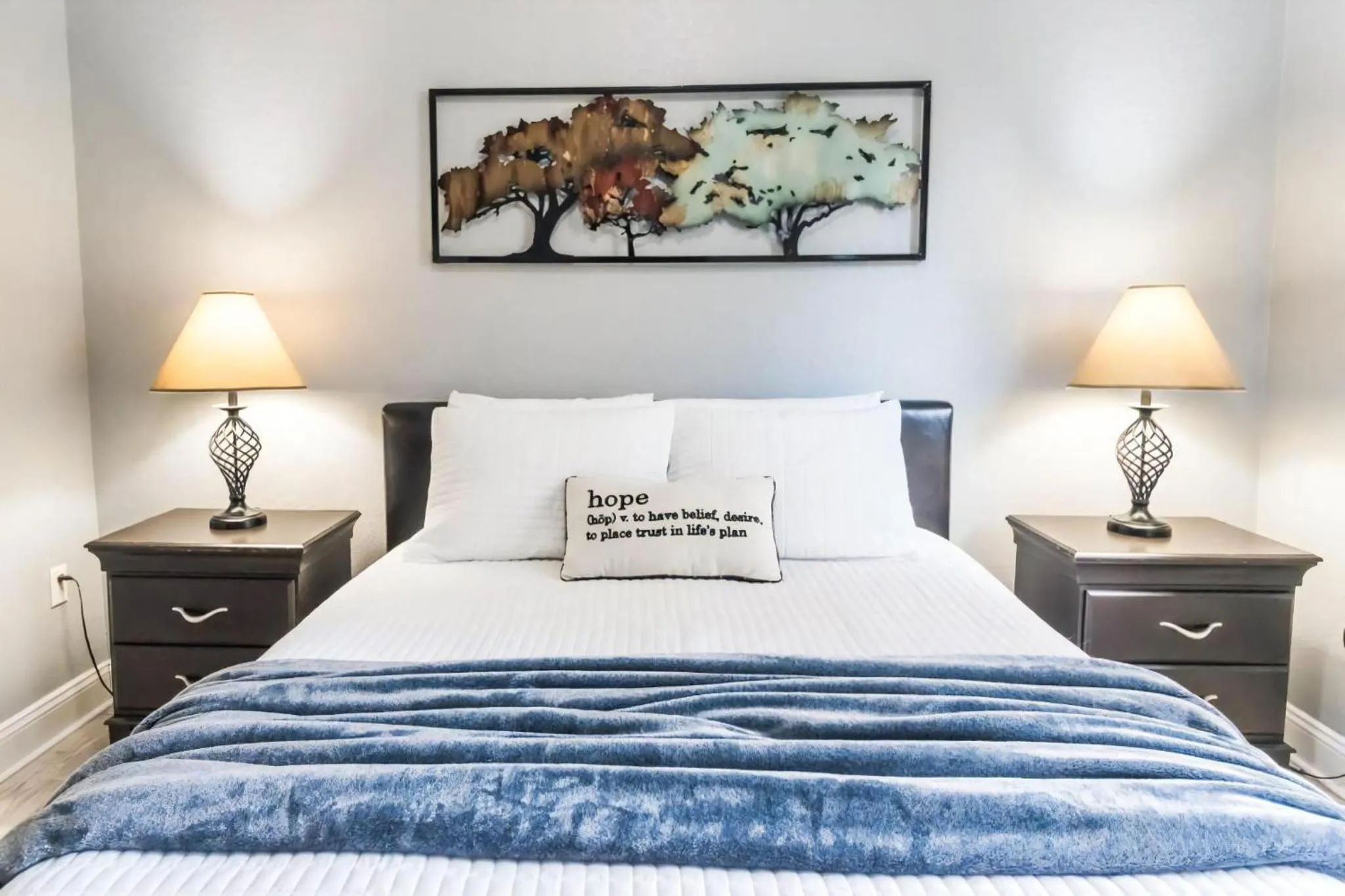 Property building, Bed in 3 Bedroom 2 Bathroom Windsor Hills 7675-105 Cs