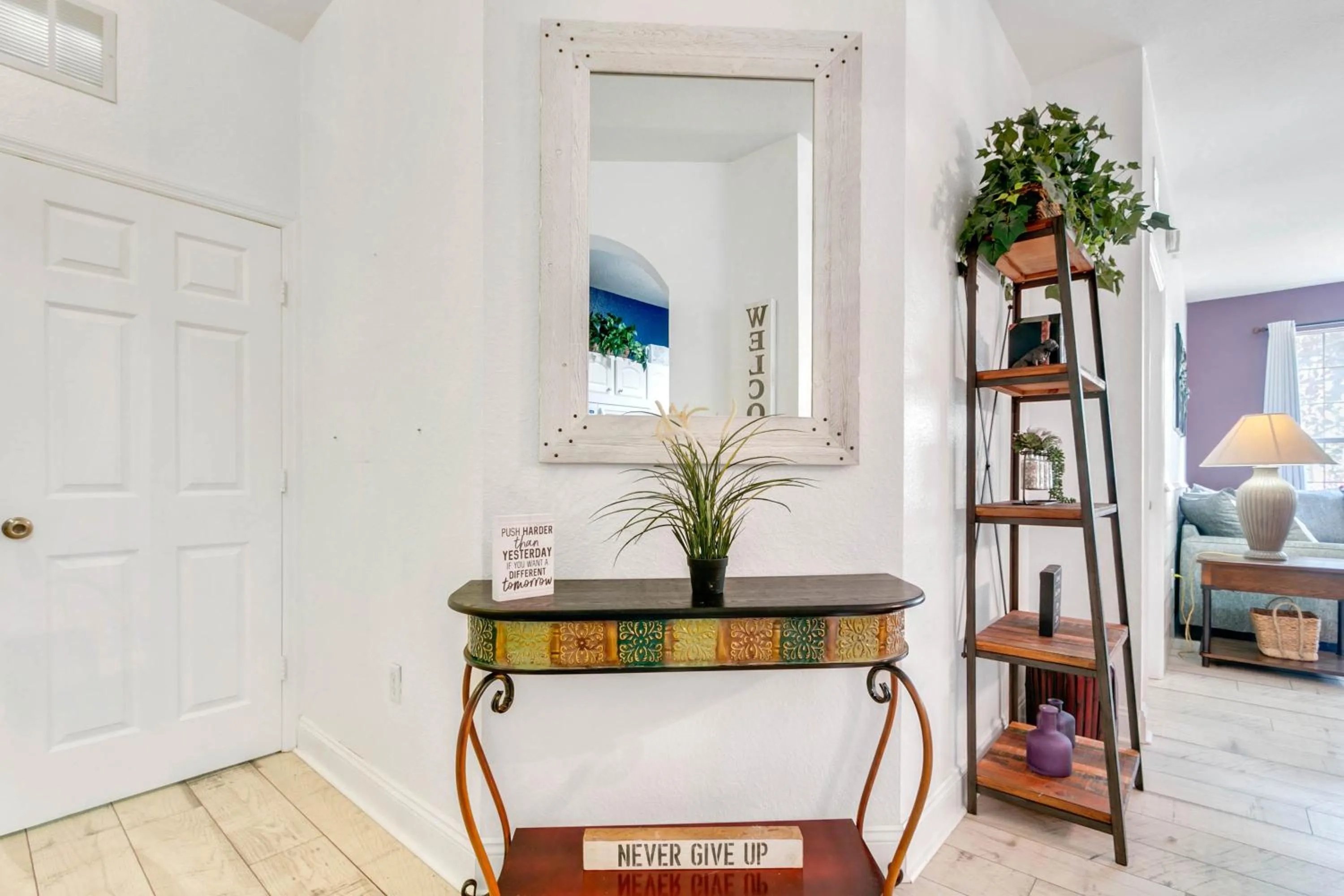 Property building in 3 Bedroom 2 Bathroom Windsor Hills 7675-105 Cs