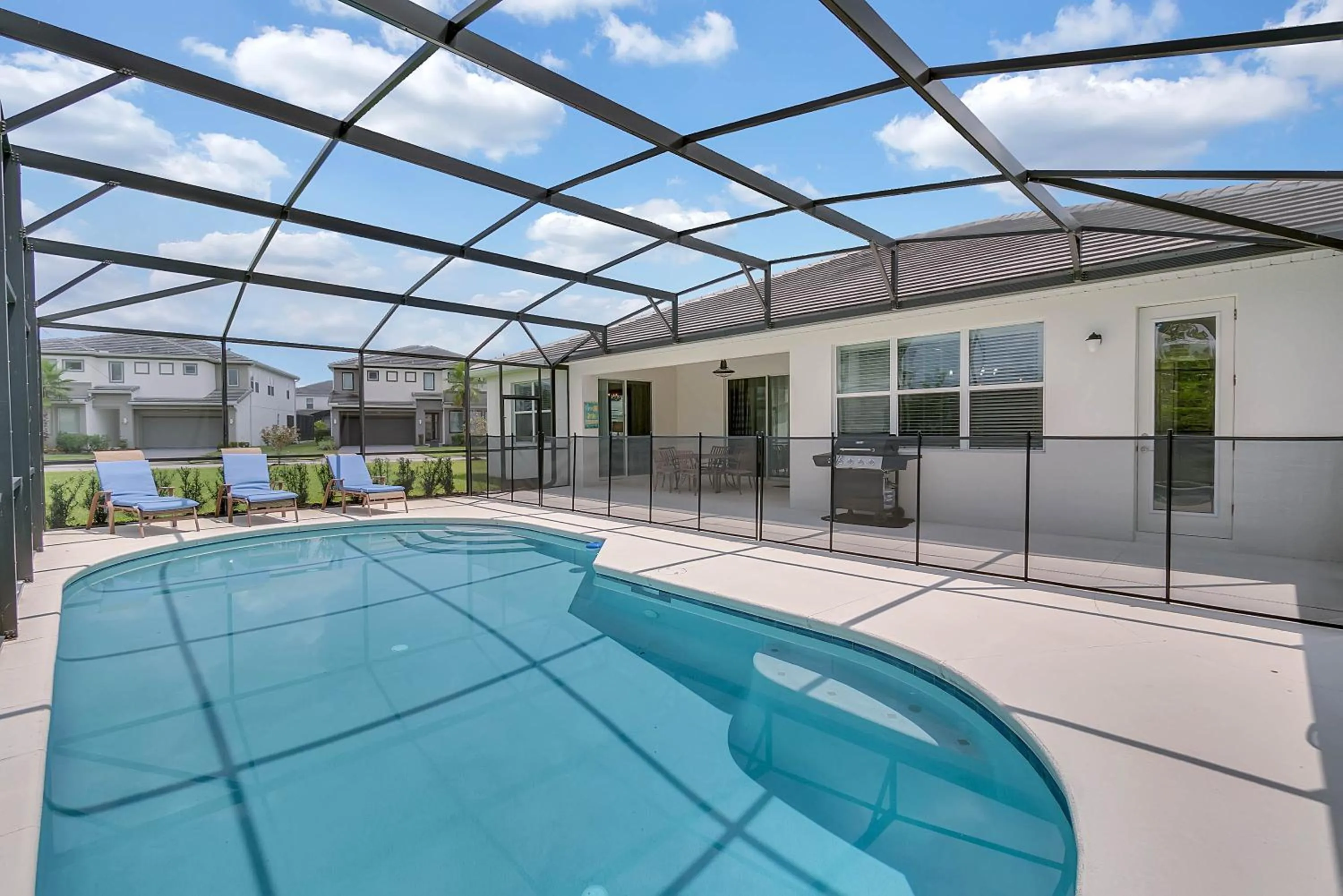 Property building in 5 Bedrooms 5 Bathrooms Sonoma 3891 Oa