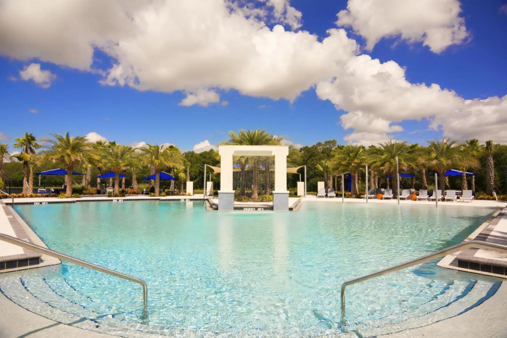 Property building in 5 Bedrooms 5 Bathrooms Sonoma 3891 Oa