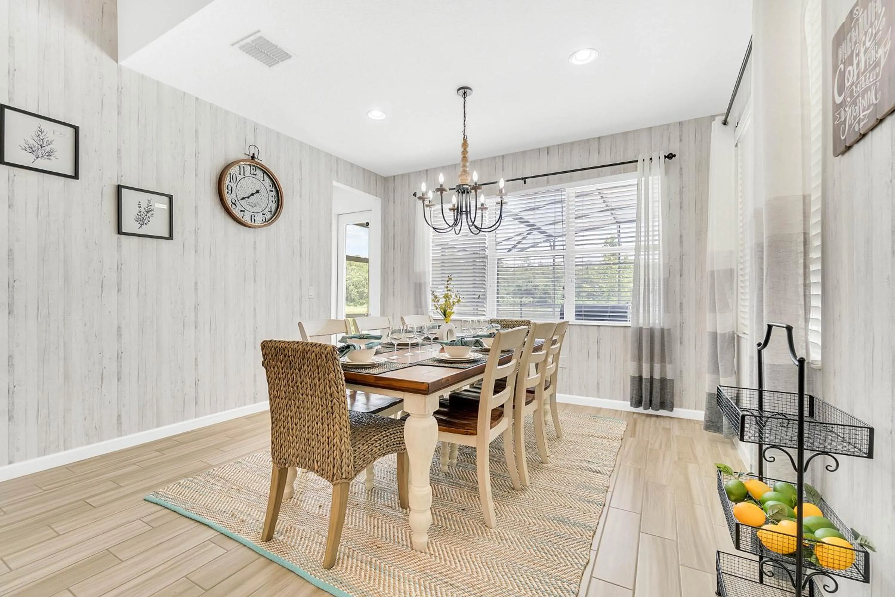 Property building in 5 Bedrooms 5 Bathrooms Sonoma 3891 Oa