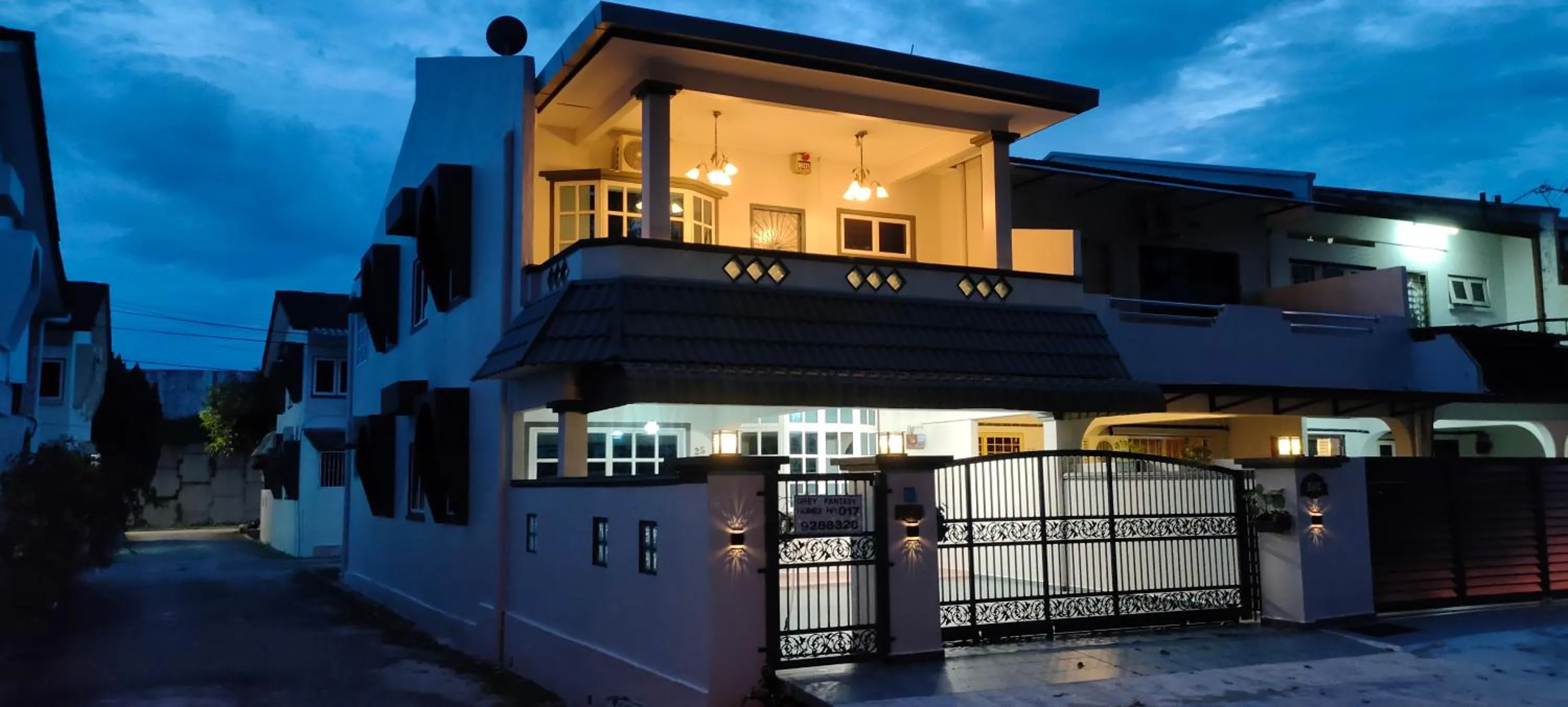 Property building in Grey Fantasy Homes#Sunway Water Theme Park