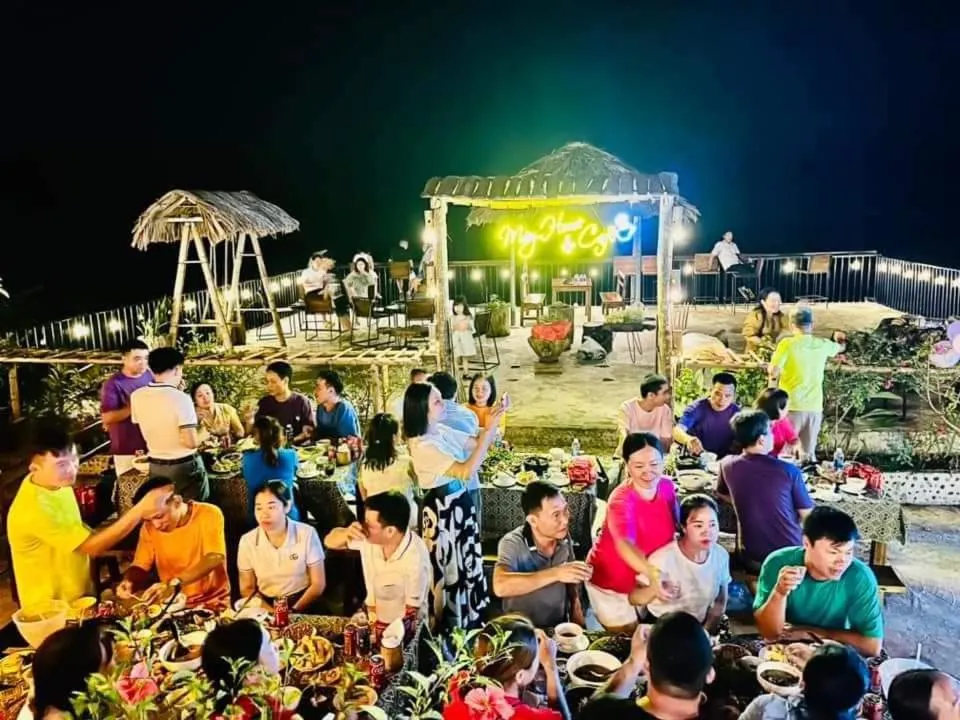 Night in Pu Luong May Home & Cafe