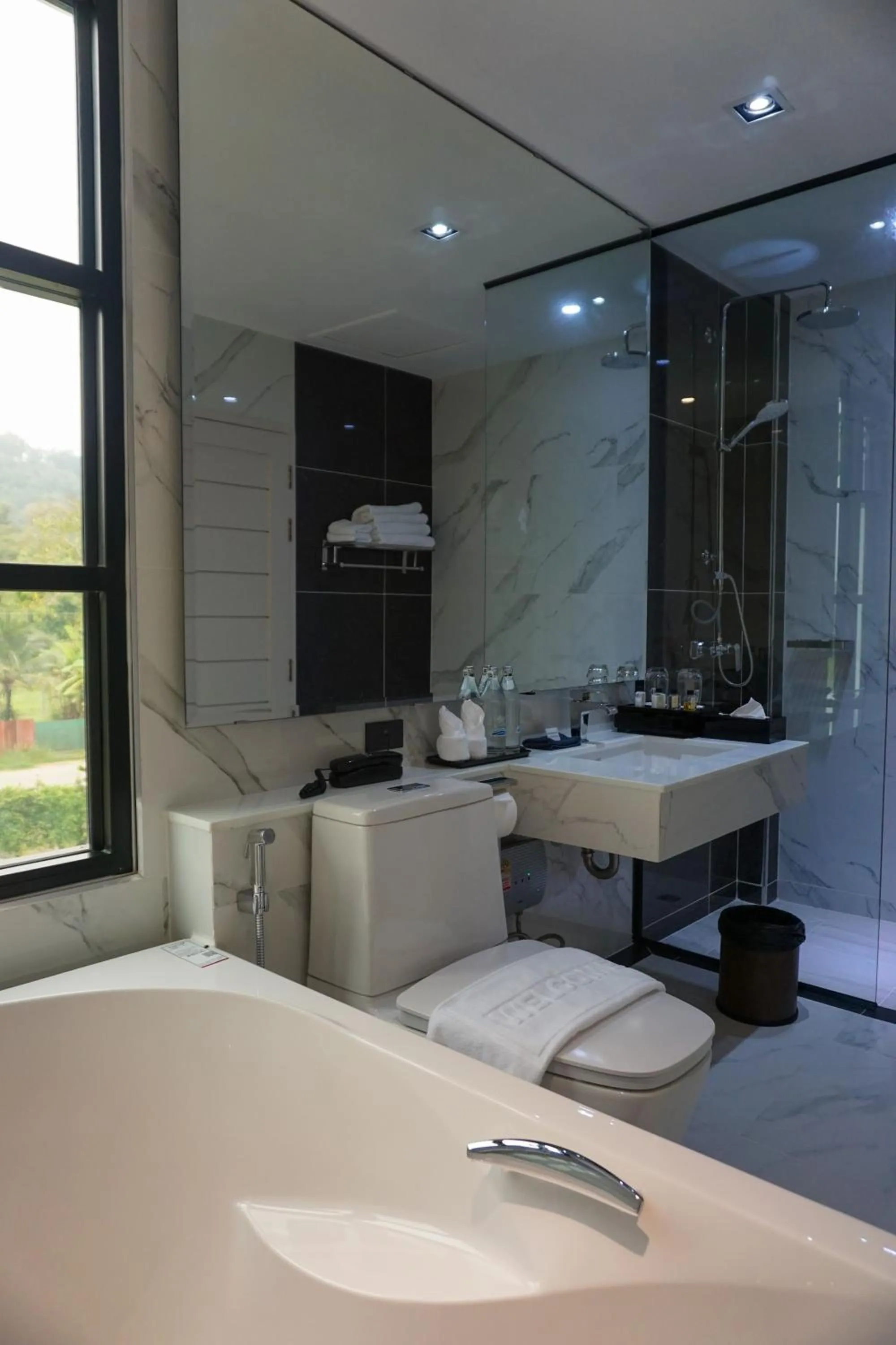 Bathroom in Pim Pool Villa Nan