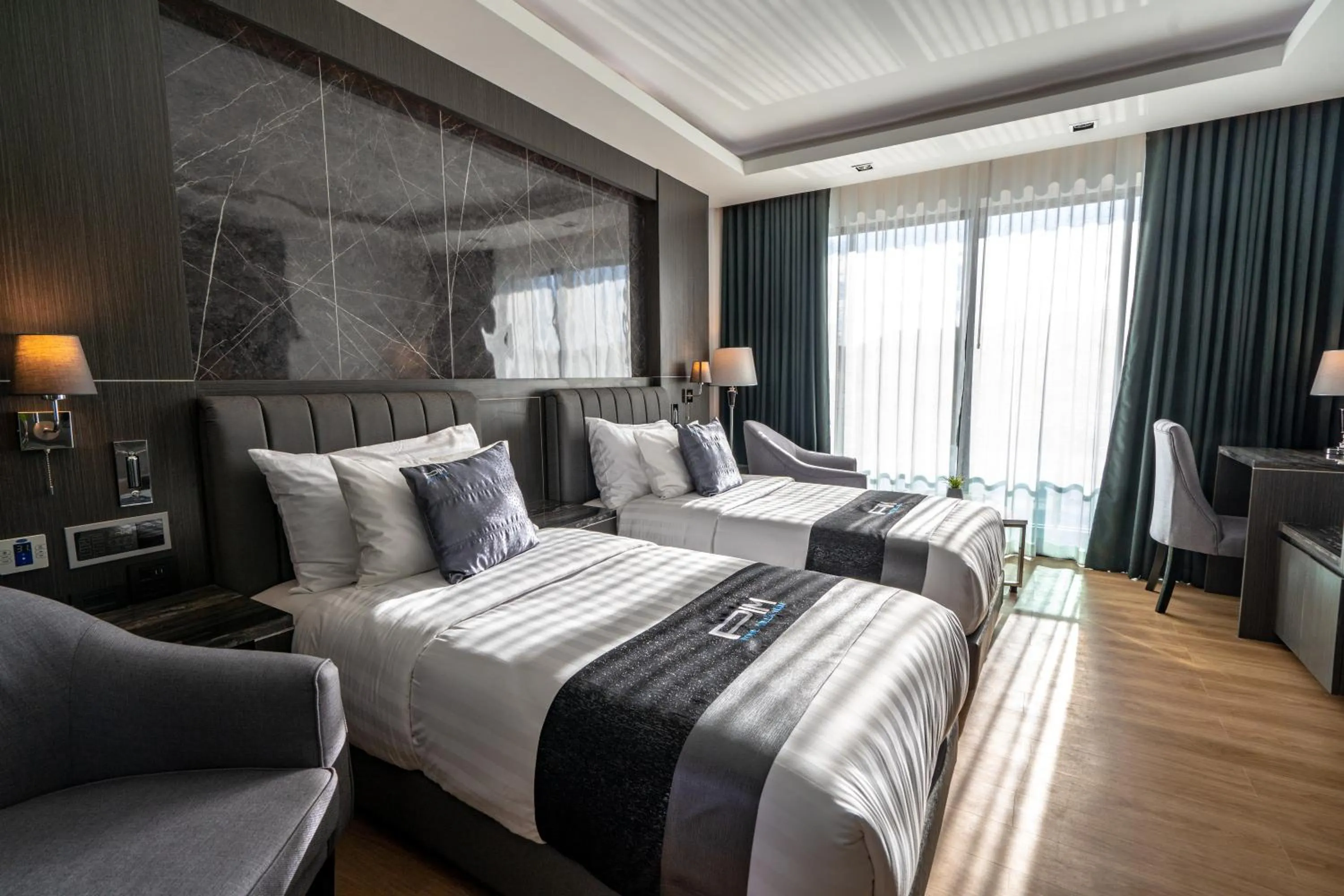 Bed in Pim Pool Villa Nan