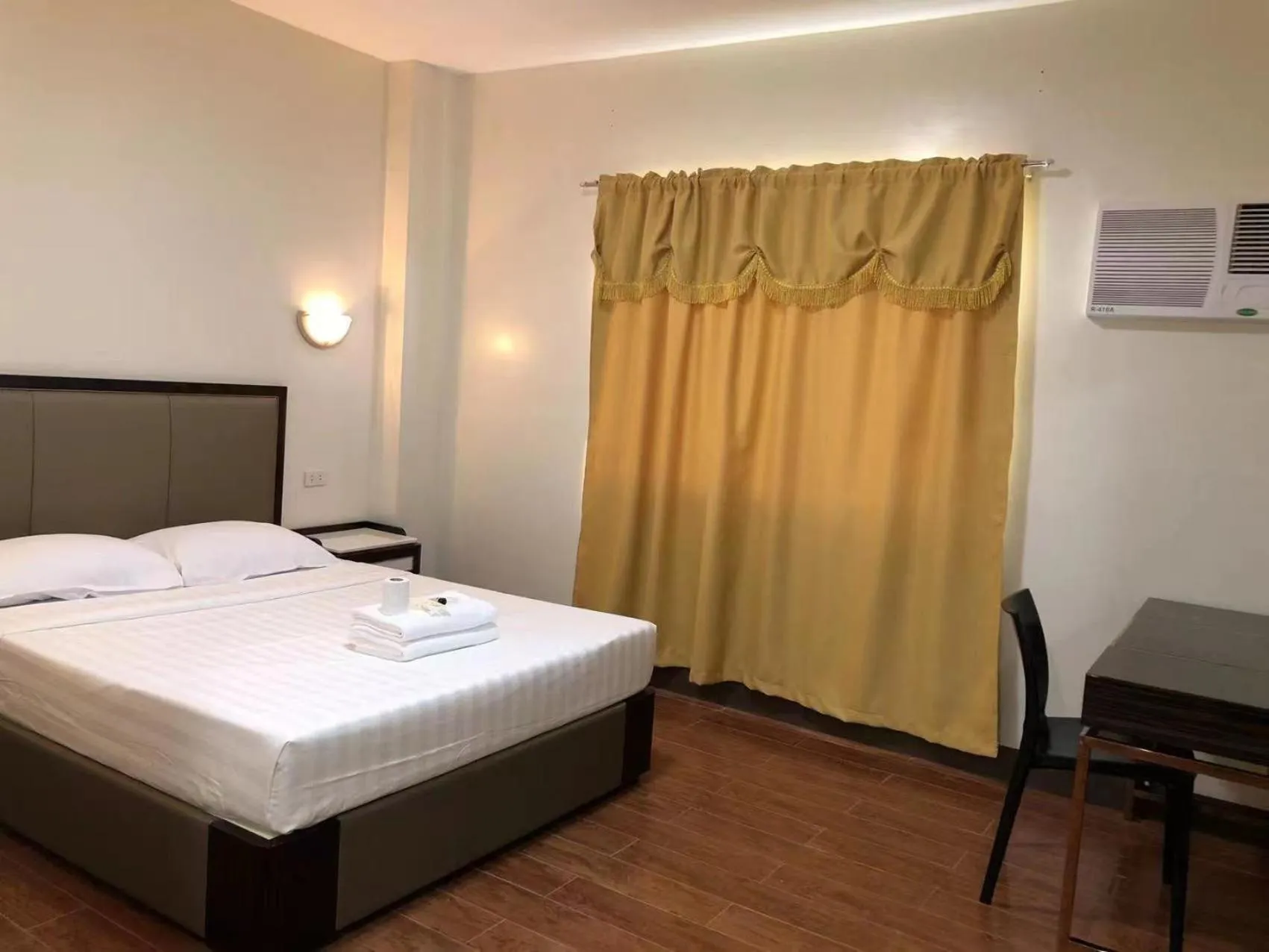 Bed in Meaco Royal Hotel- Aparri