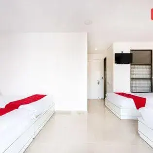 Balcony/Terrace, Bed in Khanh Linh Hotel Balcony/Terrace, Bed in Khanh Linh Hotel