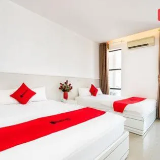 Photo of the whole room, Bed in Khanh Linh Hotel