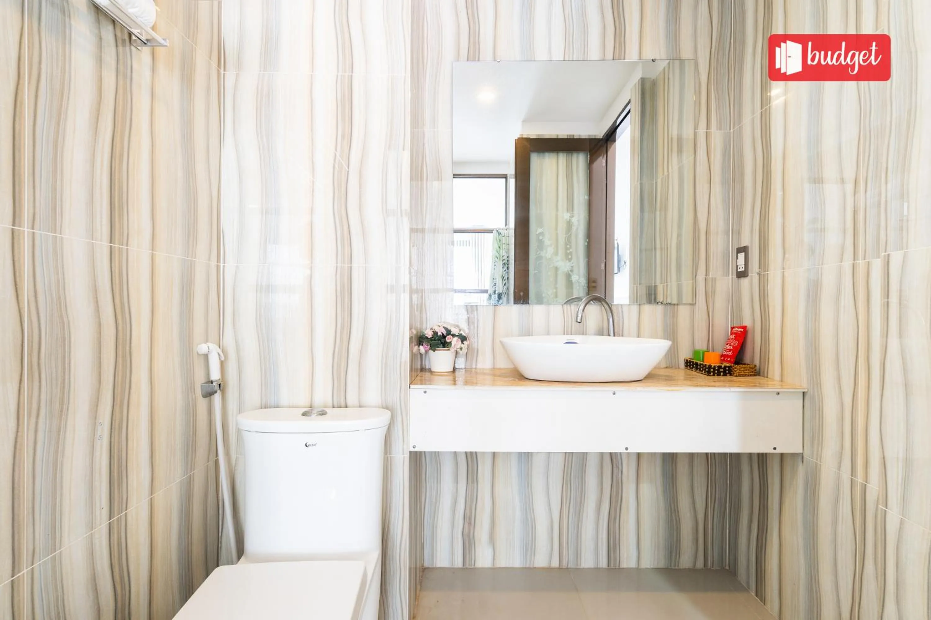 Bathroom in Khanh Linh Hotel