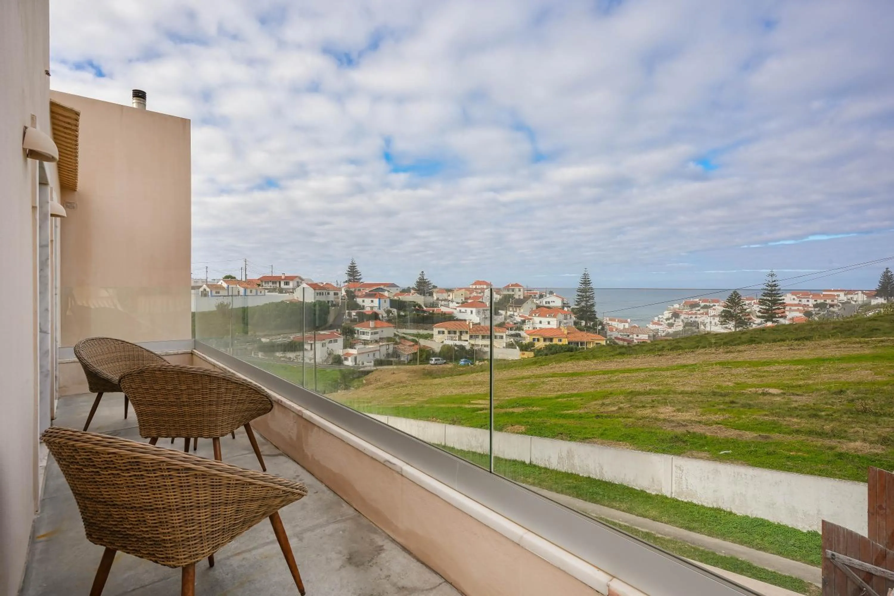 Balcony/Terrace in Azenhas do Mar Valley House