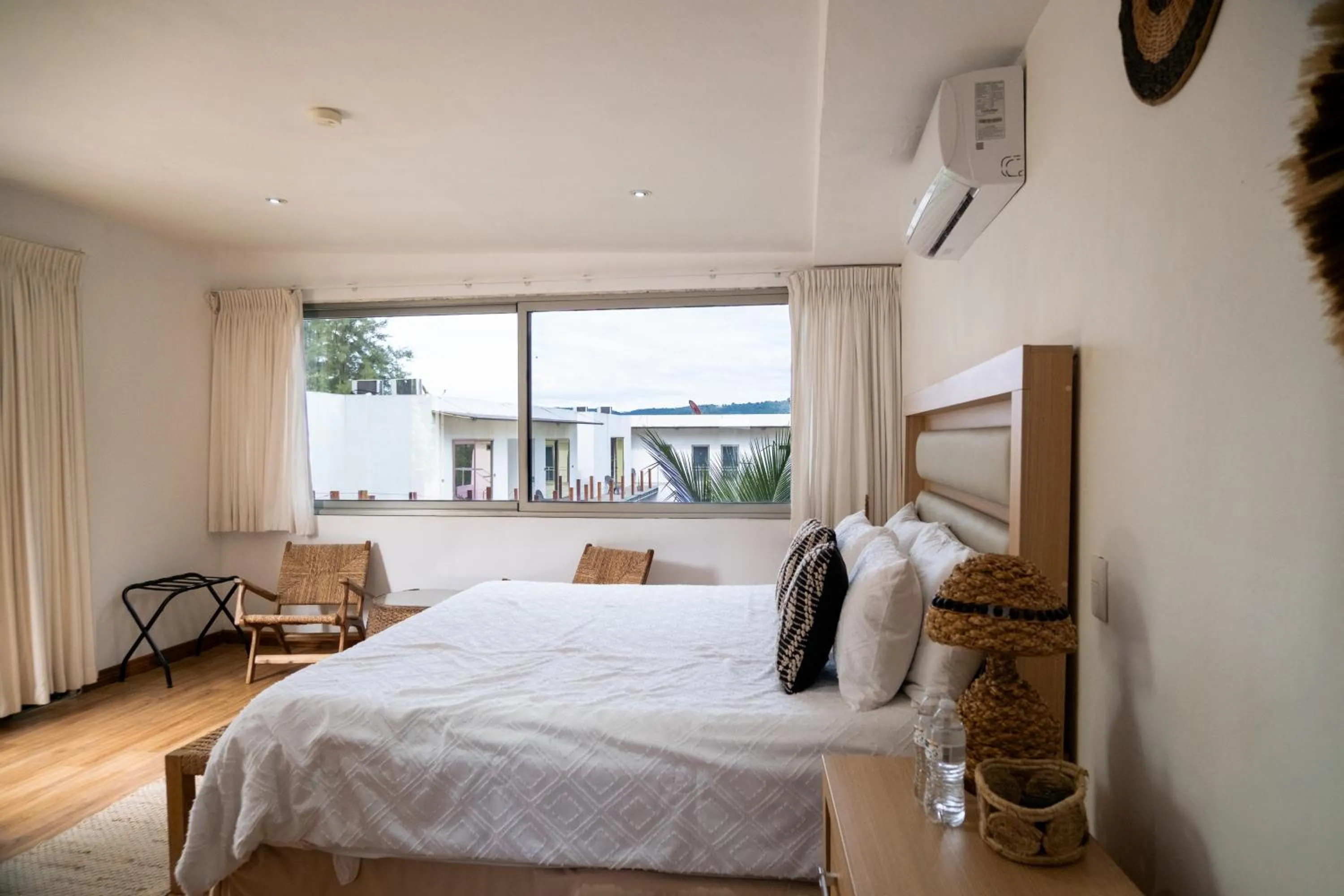 Bedroom, Bed in Equinoccio Hotel