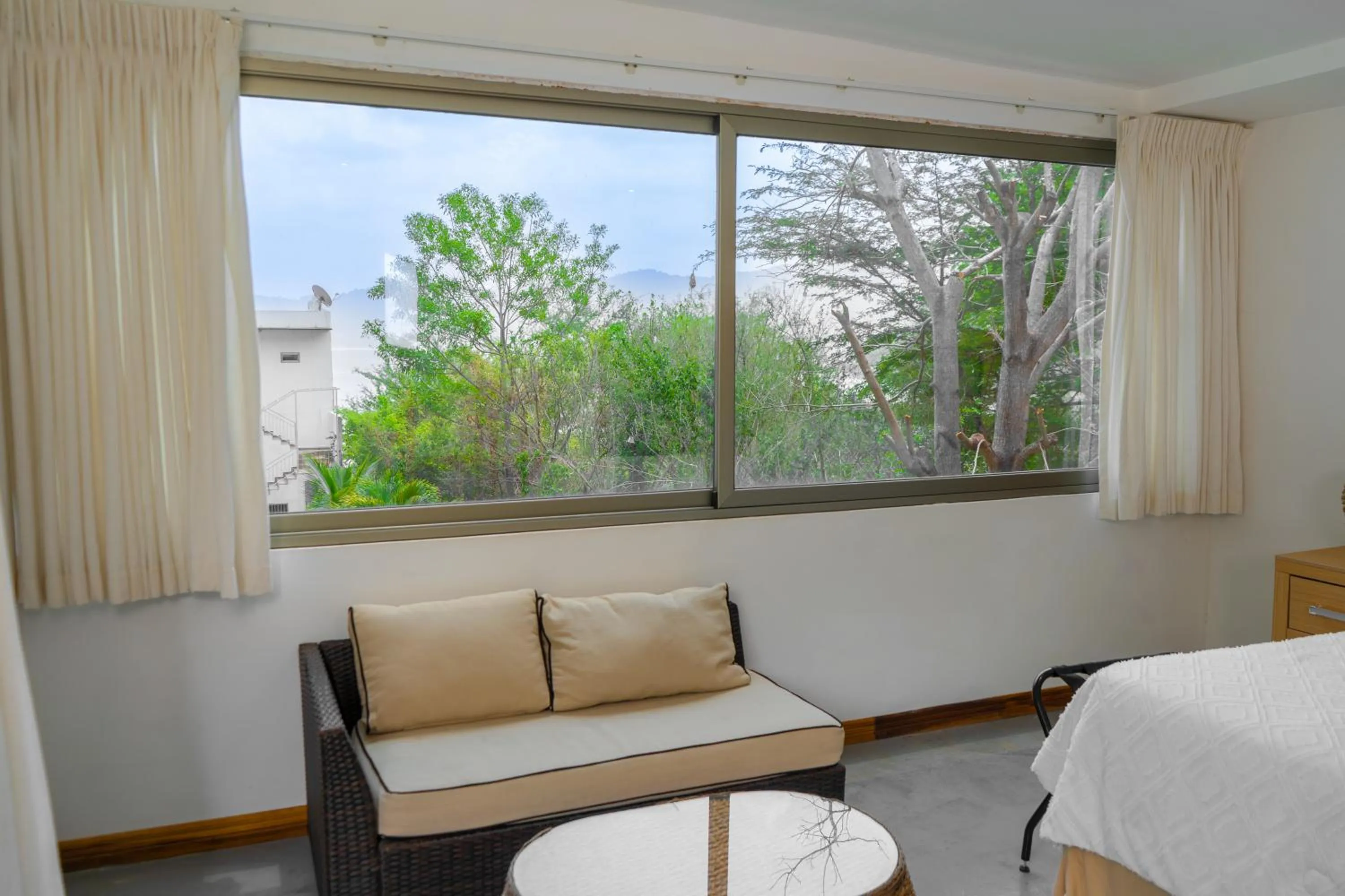 View (from property/room), Bed in Equinoccio Hotel