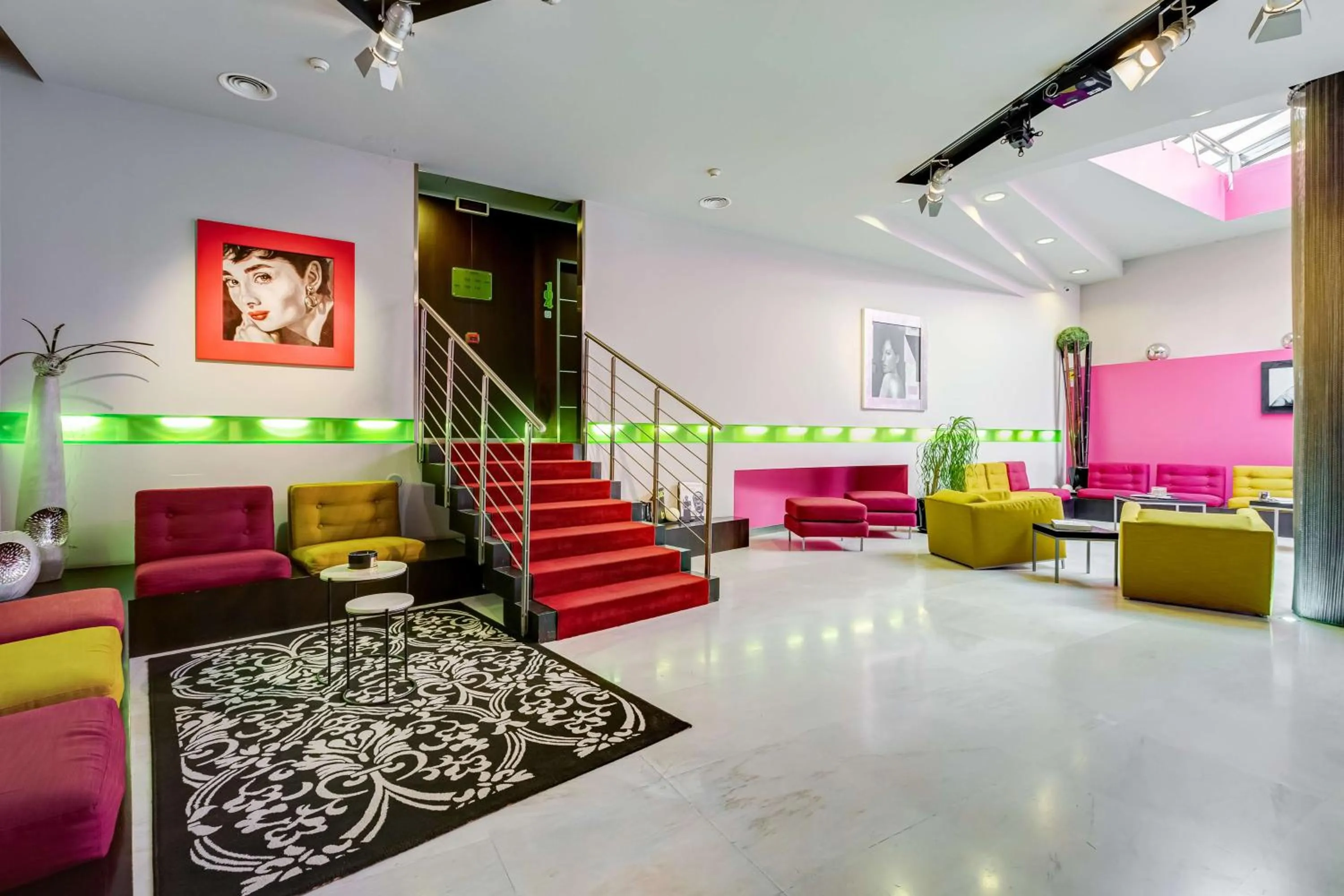 Lobby or reception in Best Western Cinemusic Hotel