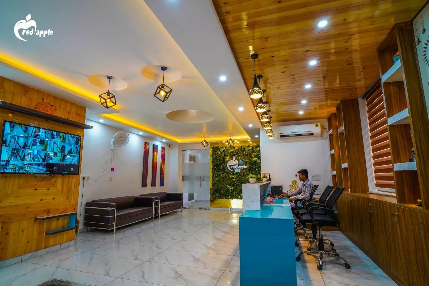 Lobby or reception in Hotel Red Apple Near Railway Station Chandigarh