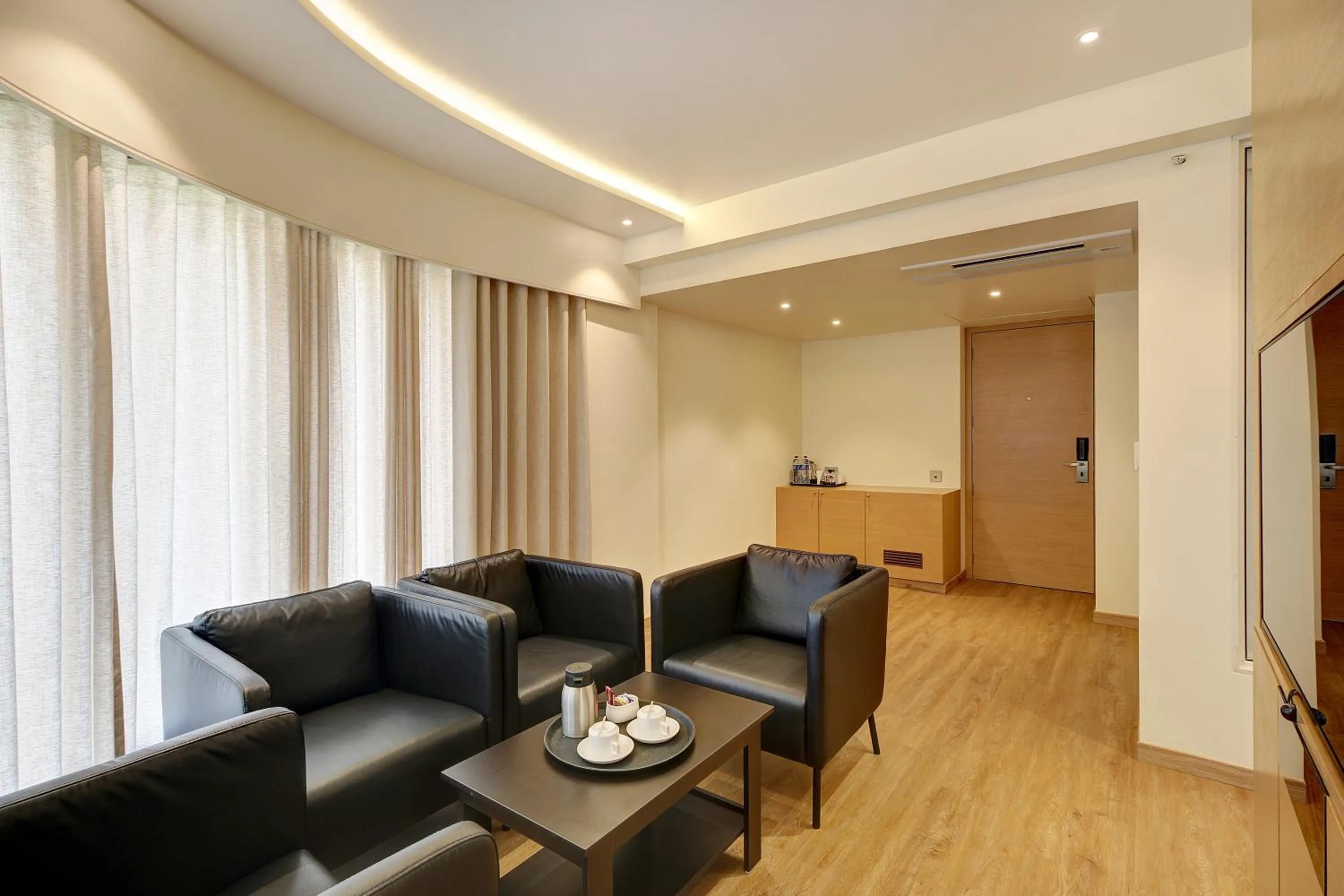 Hotel Mumbai House Ghansoli, Navi Mumbai