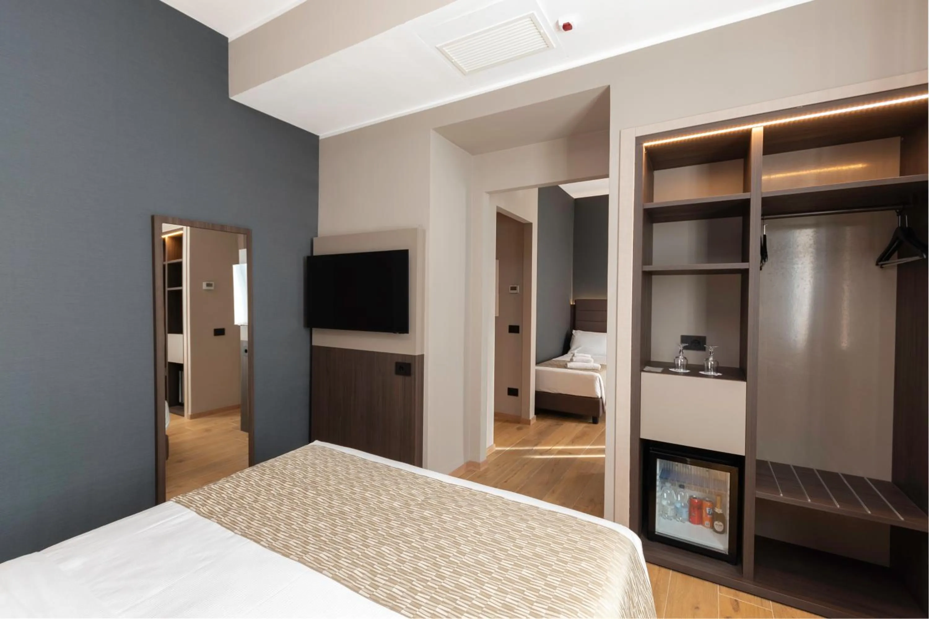 Photo of the whole room, Bed in Hotel San Remo