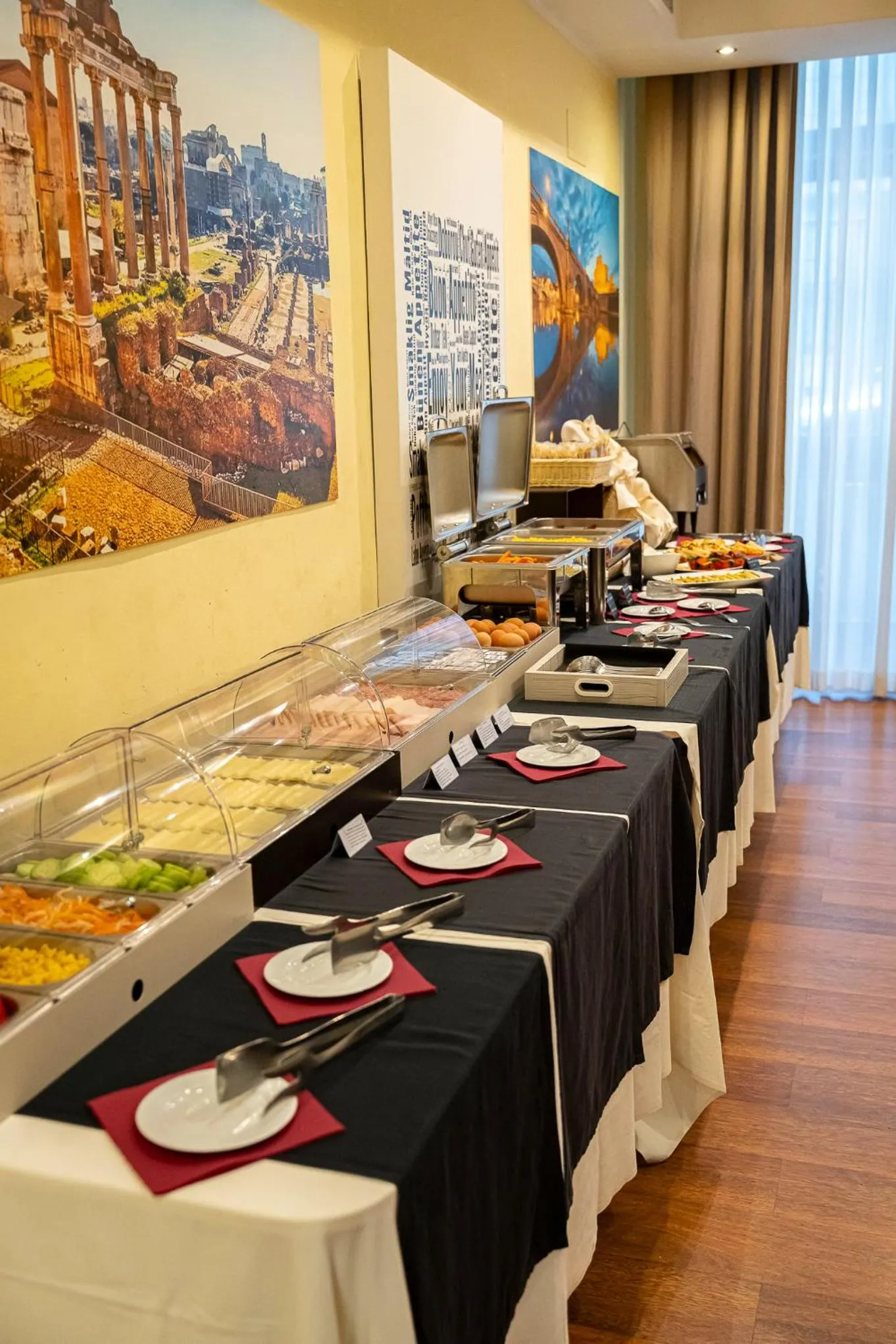 Restaurant/places to eat in Hotel San Remo