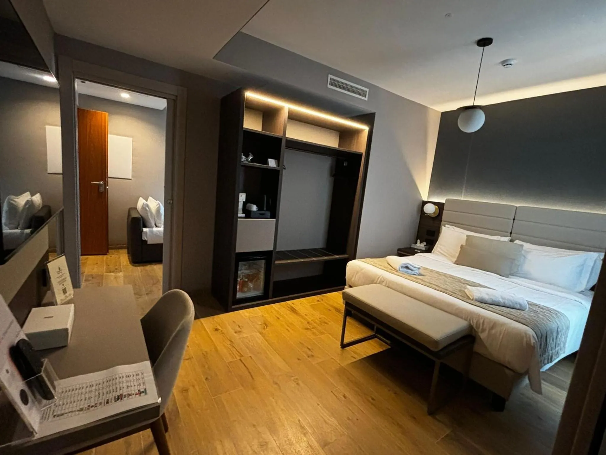 Photo of the whole room, Bed in Hotel San Remo