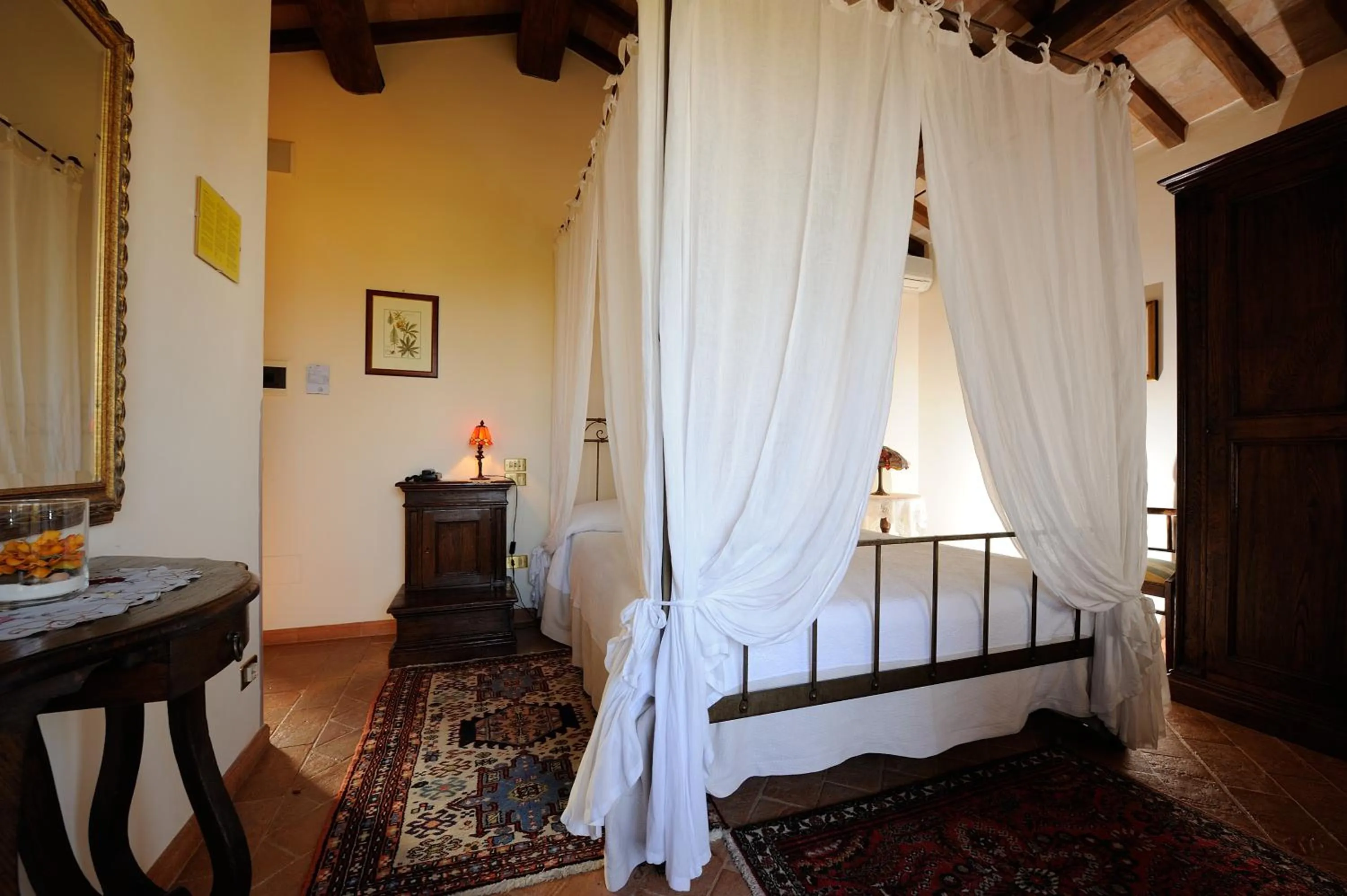 Bed in Ripa Relais Colle Del Sole