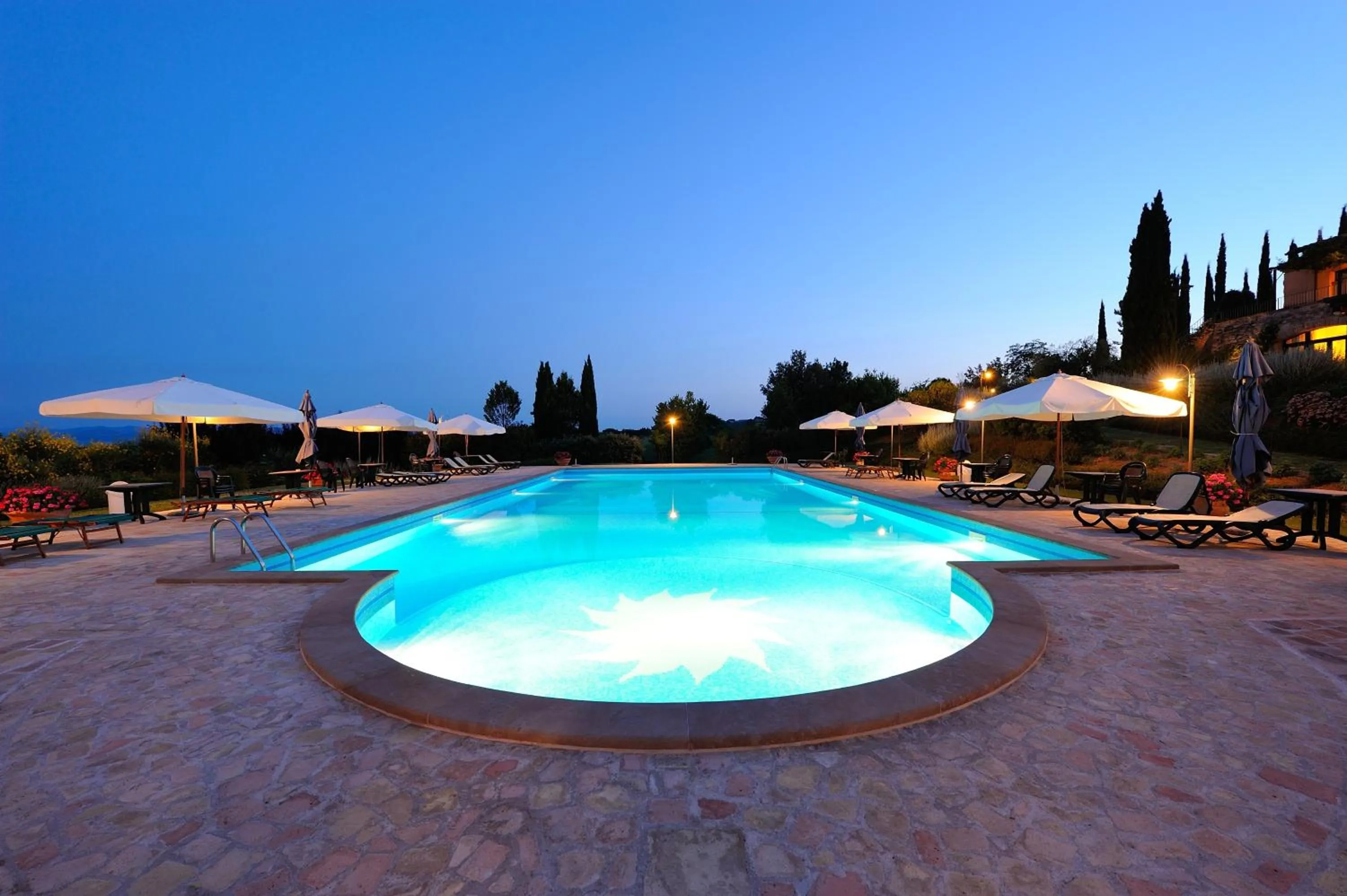 Swimming pool in Ripa Relais Colle Del Sole