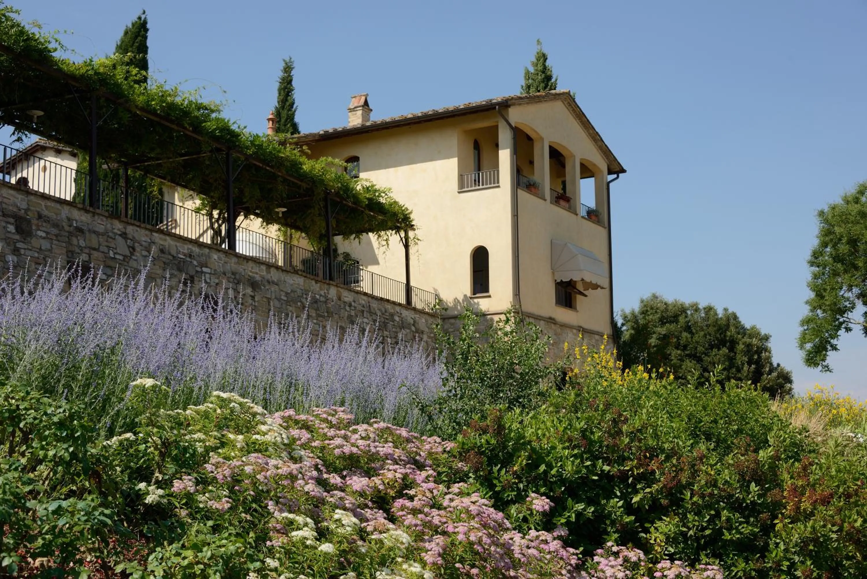 Facade/entrance in Ripa Relais Colle Del Sole