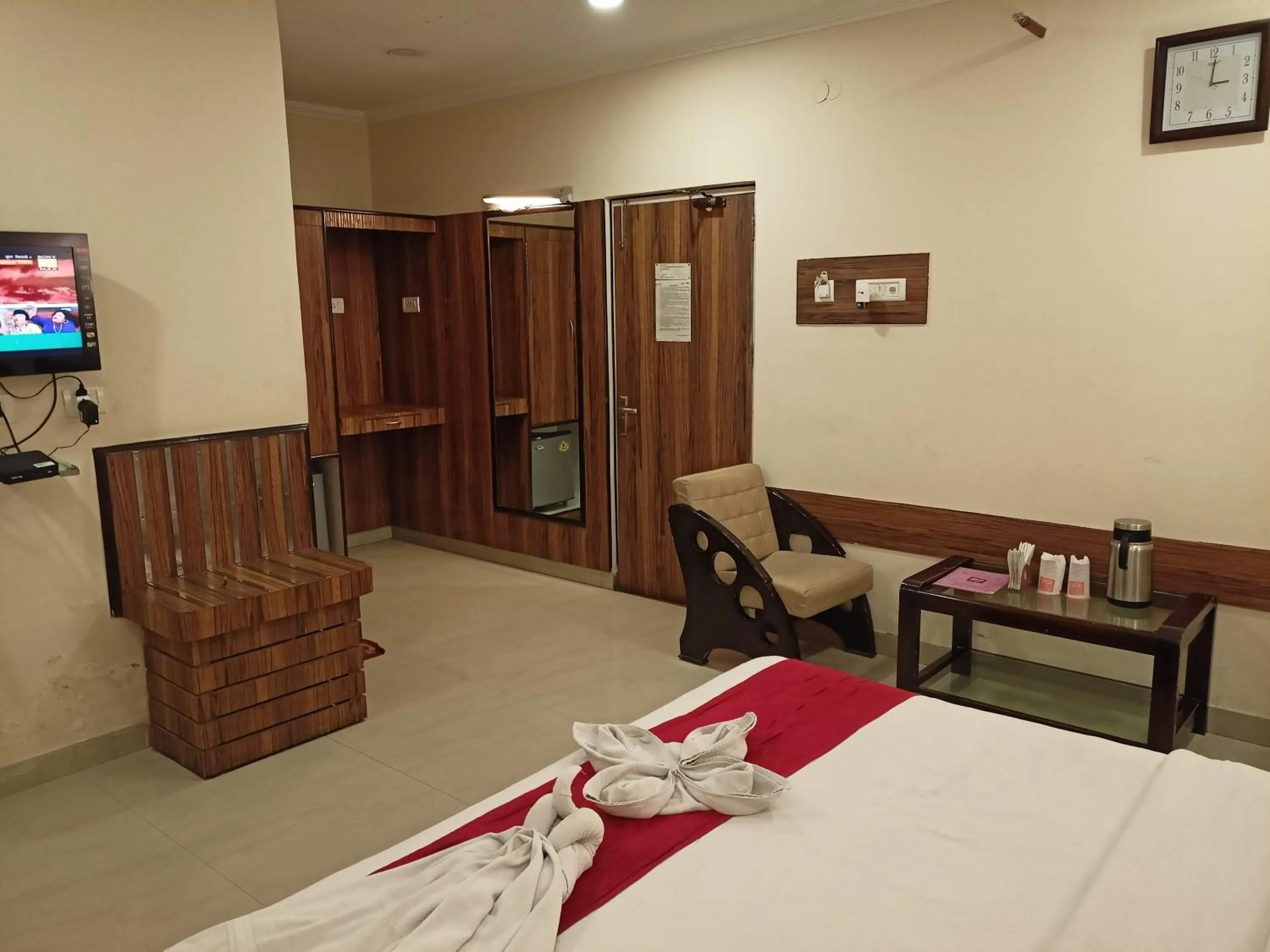 Bed in DIDI Hotel Alambagh