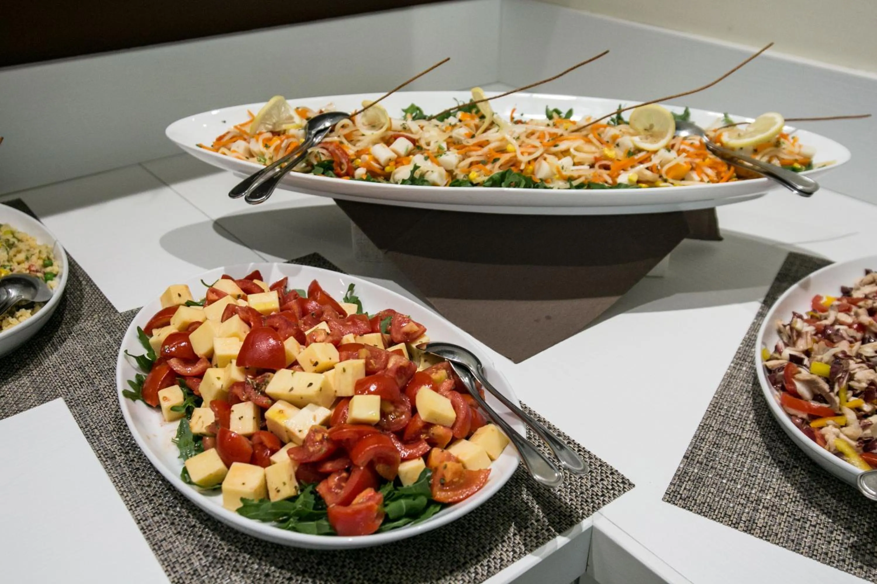 Food and drinks in Park Hotel Serena