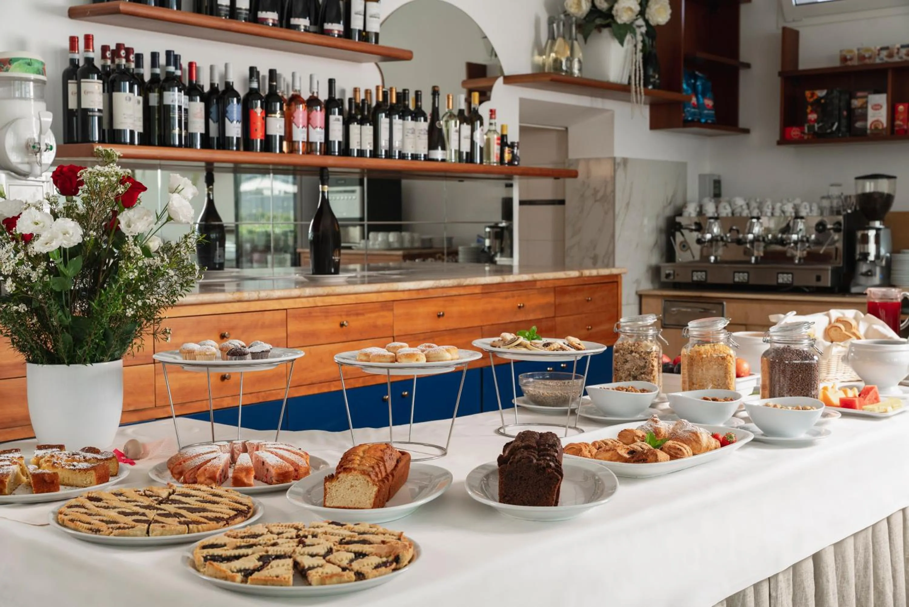 Restaurant/places to eat in Hotel Ascot Riccione