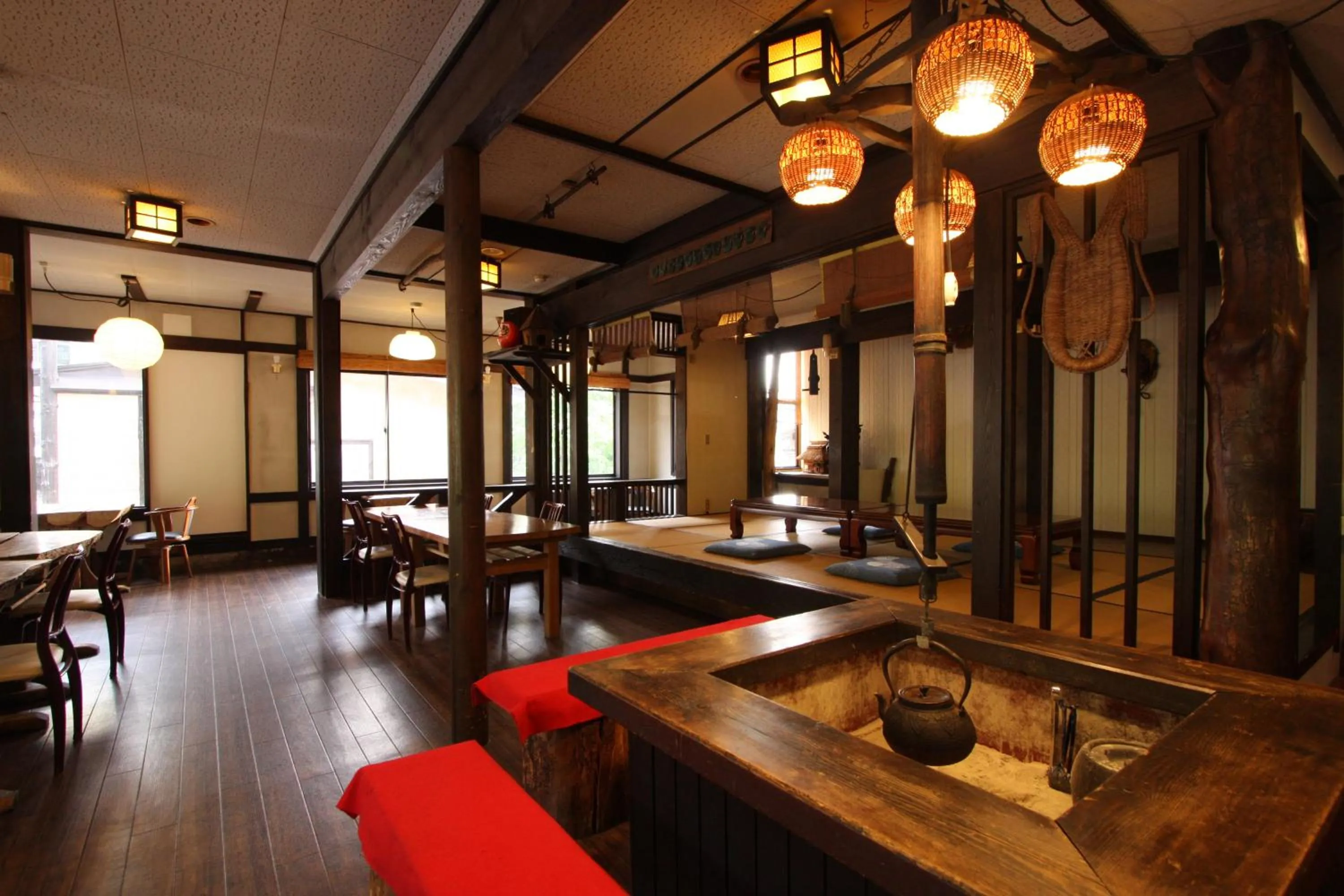 Restaurant/places to eat in Kawahiro
