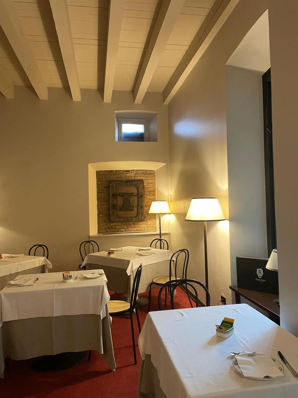 Bed in LEAR • Dining Club