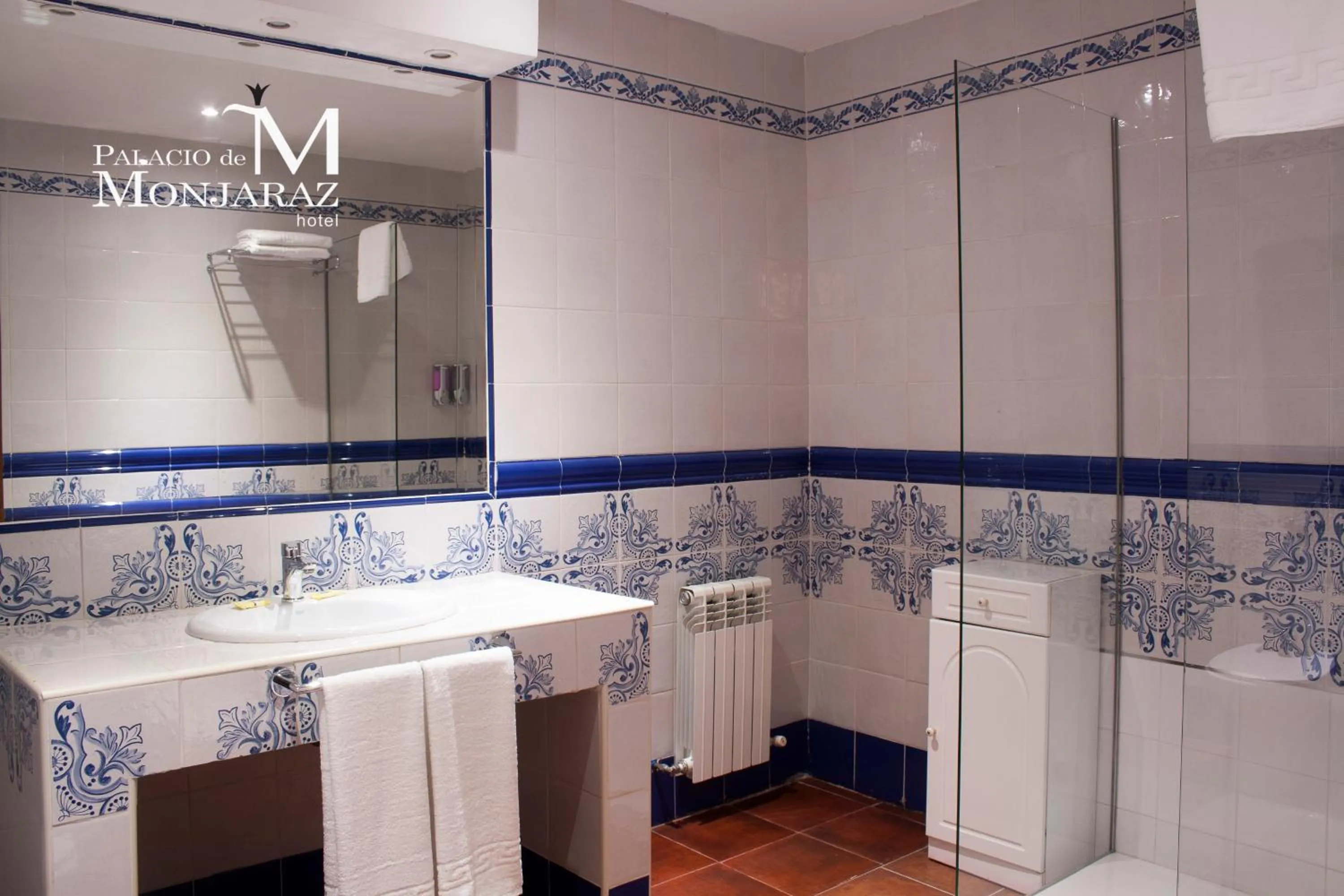 Bathroom in Palacio de Monjaraz