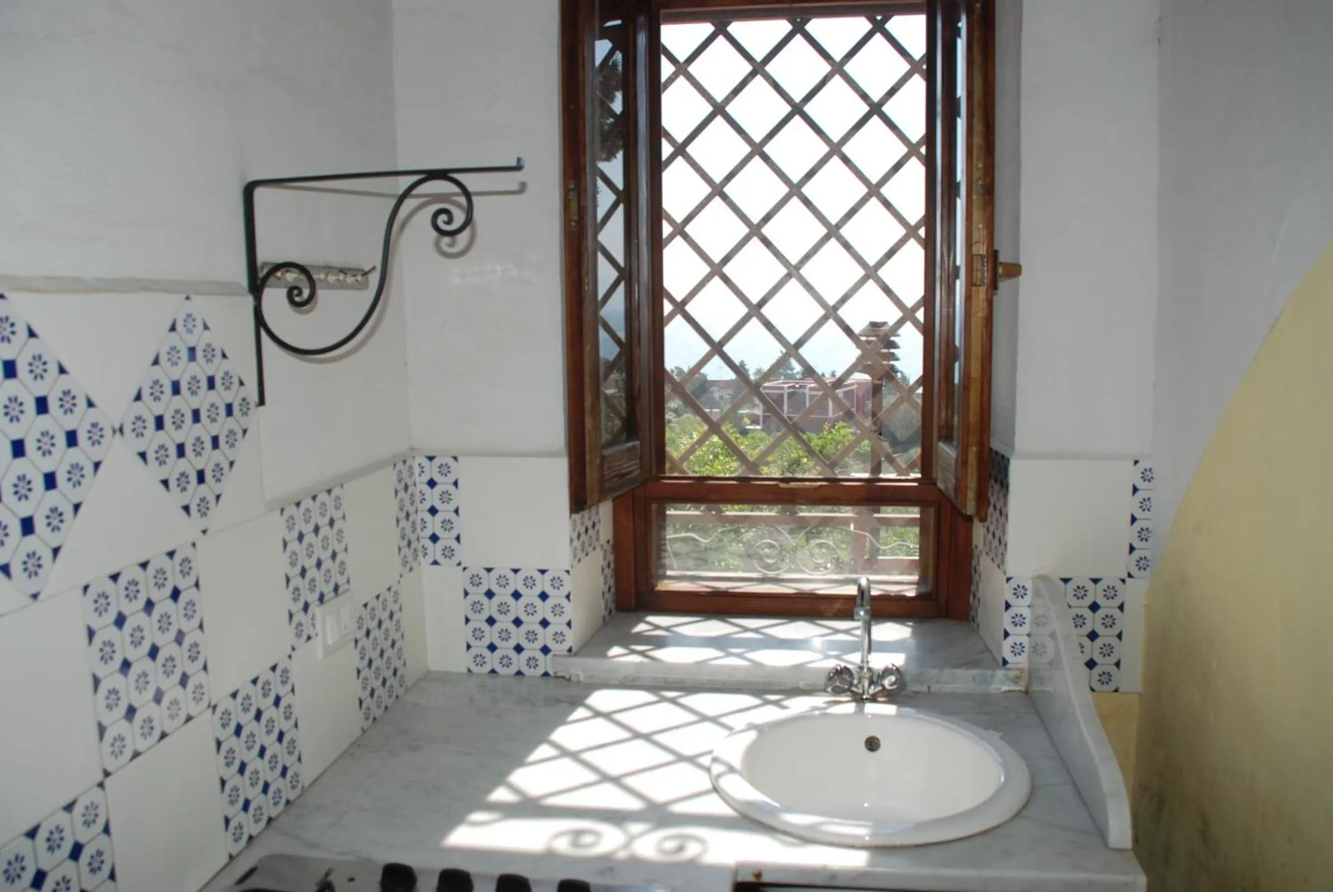 Kitchen or kitchenette in Agriturismo Villa Cefalà