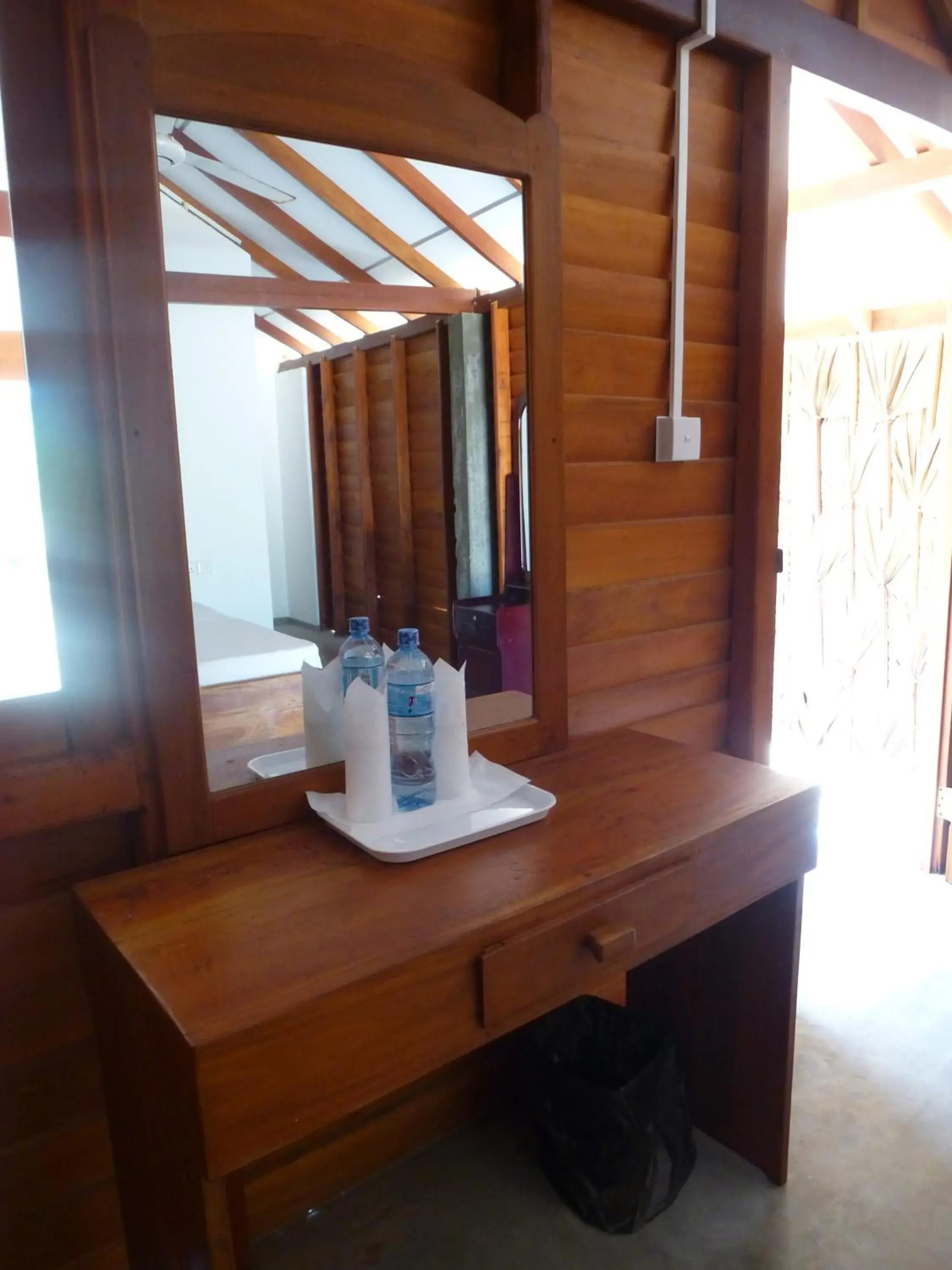 Cabana - single occupancy in High Park Hotel Cabana - single occupancy in High Park Hotel