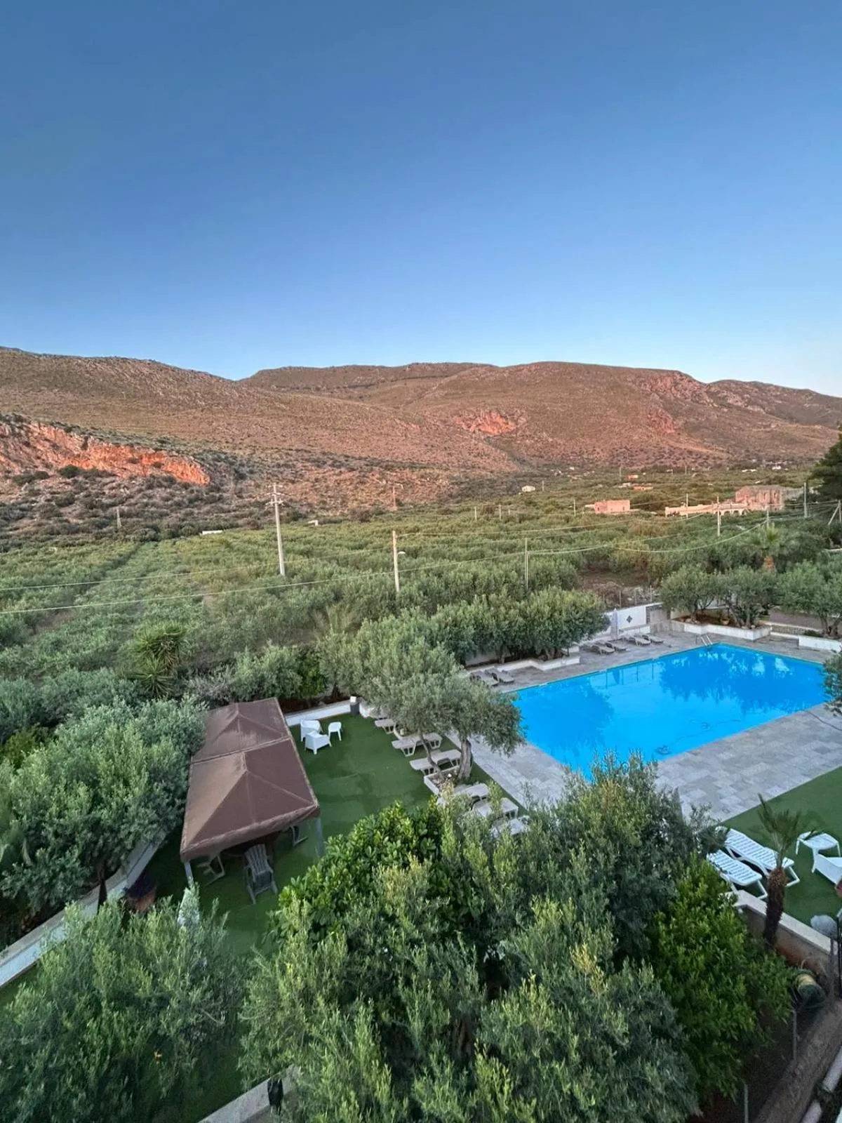 Swimming pool in Hotel Achibea