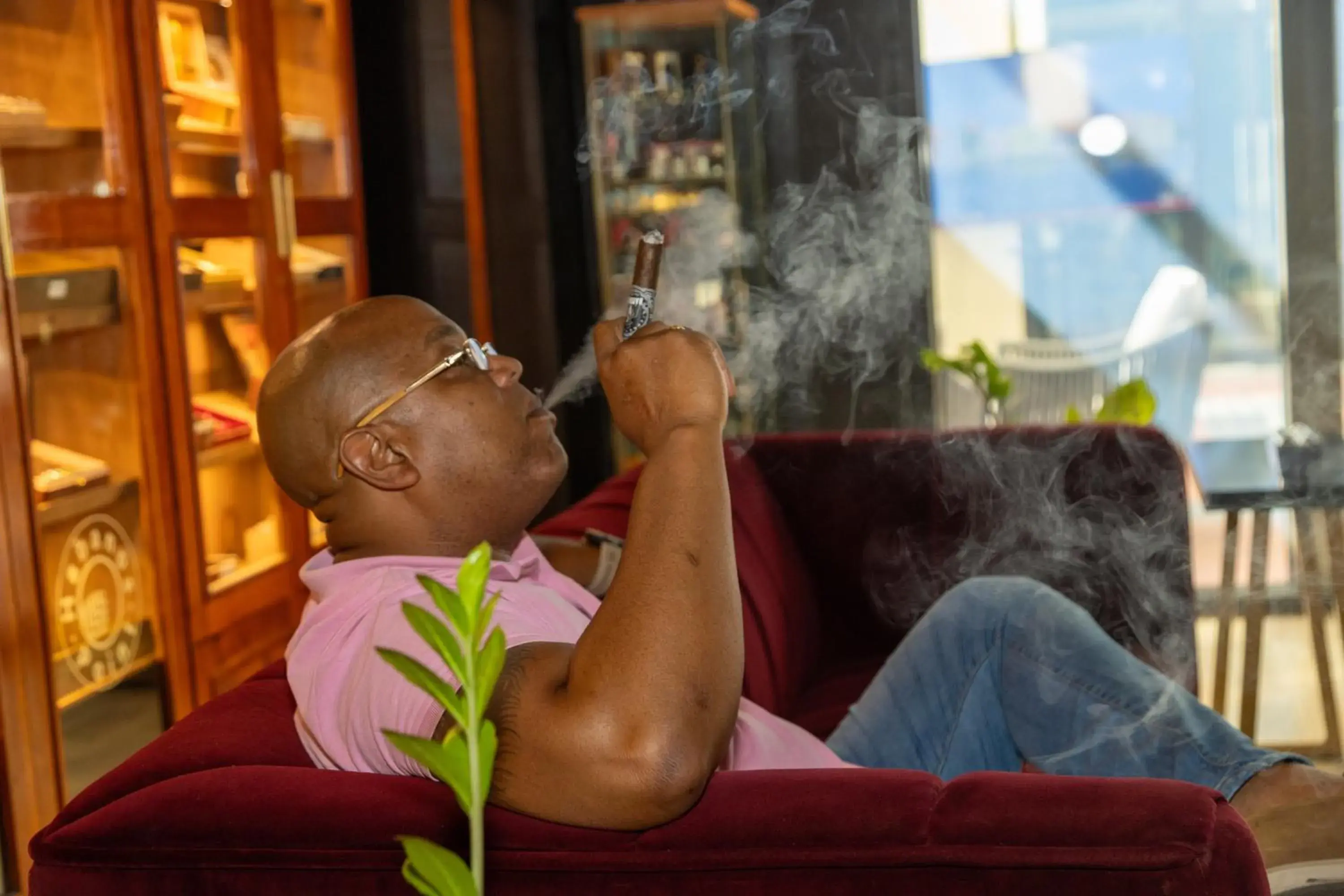 Lounge or bar in Elements Hotel & Shops Curaçao Lounge or bar in Elements Hotel & Shops Curaçao