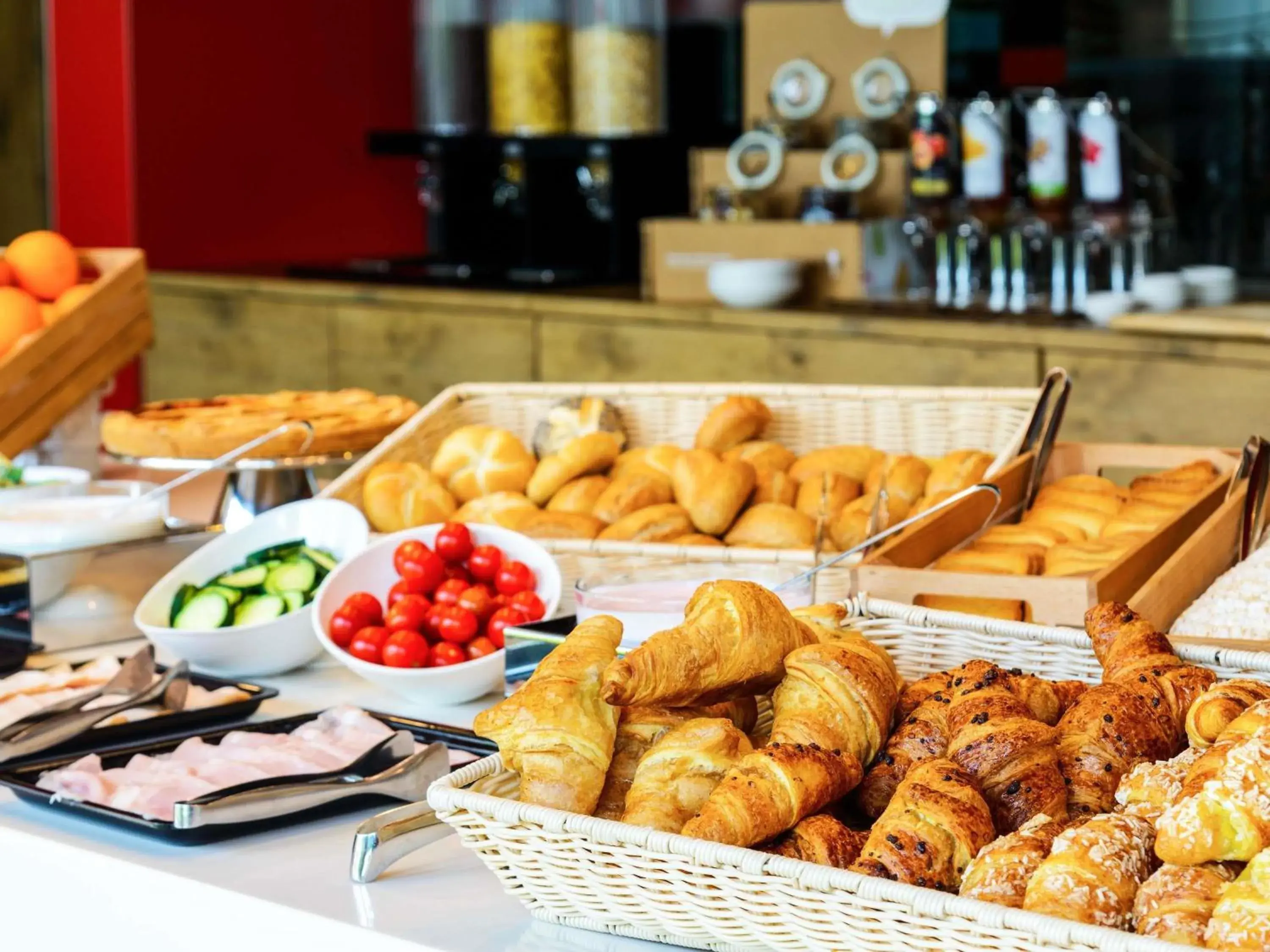 Property building in Ibis Milano Fiera Property building in Ibis Milano Fiera